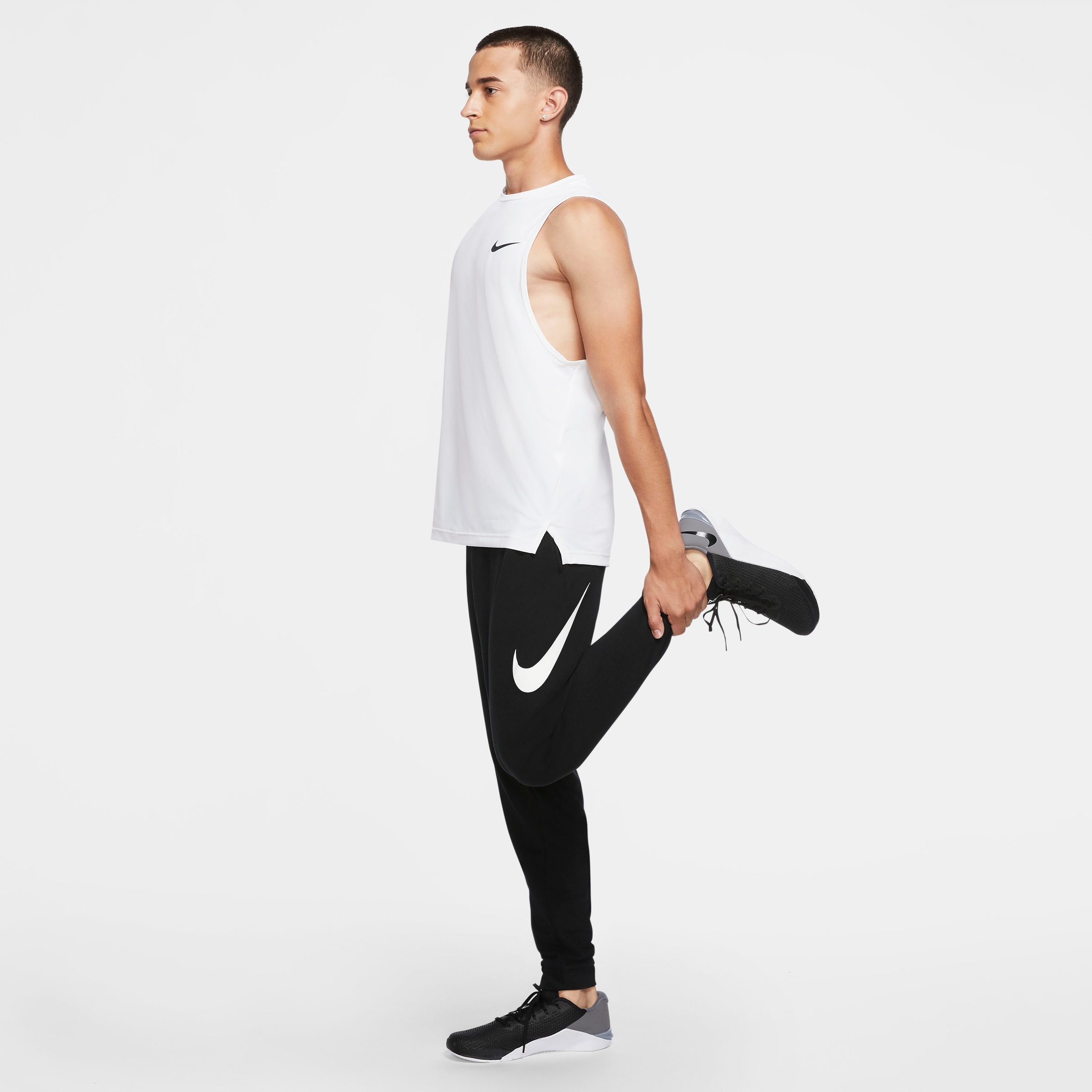 Nike Trainingshose »Dri-FIT Men's Tapered Training Pants«