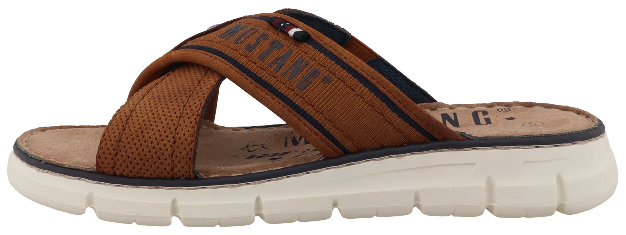 Mustang Shoes Pantolette »Emiliano«  Sommerschuh, Schlupfschuh mit Logoschriftzug