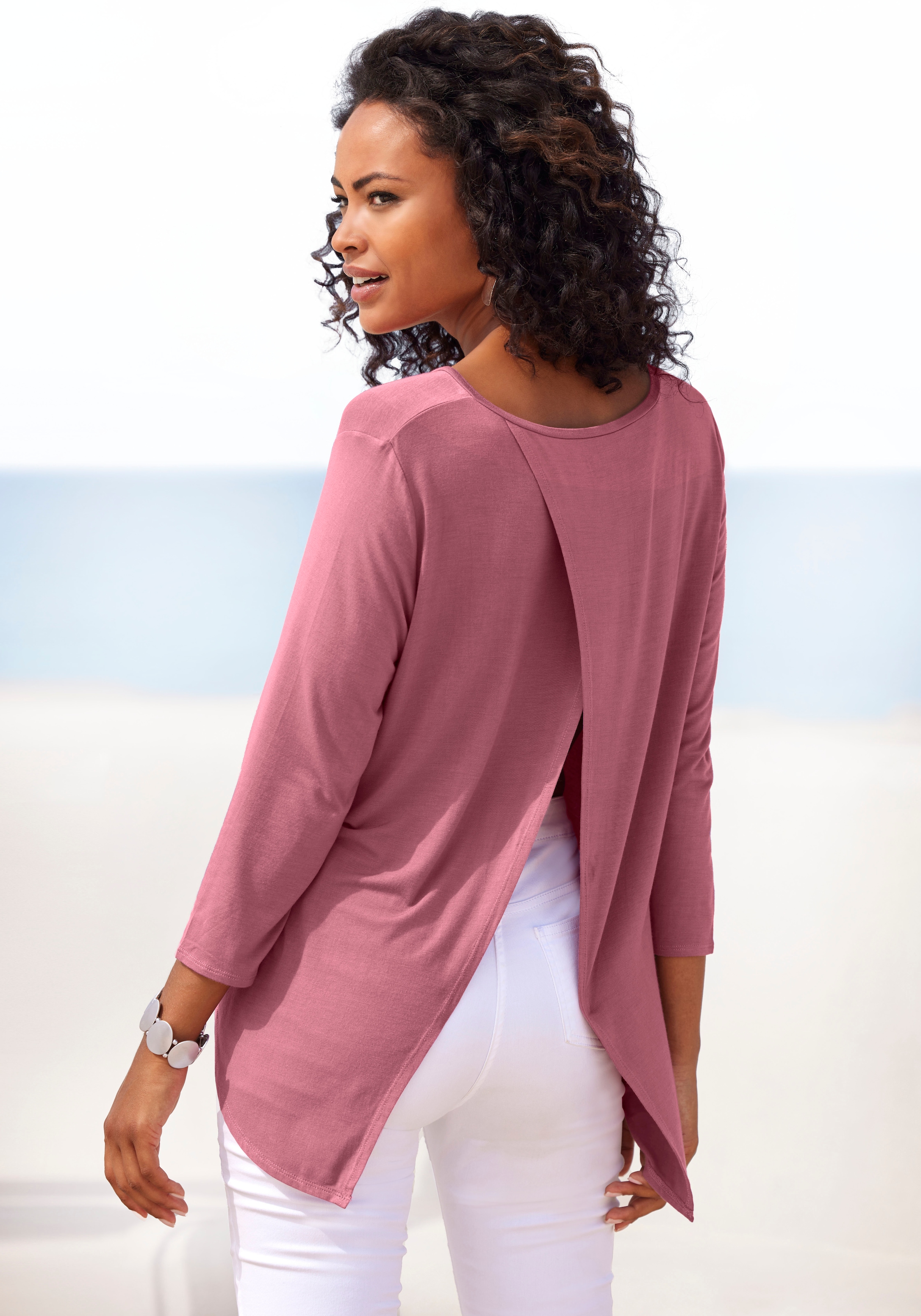 LASCANA 3/4-Arm-Shirt »mit modischem Schlitz am Rücken«, aus weichem Viskose-Stretch