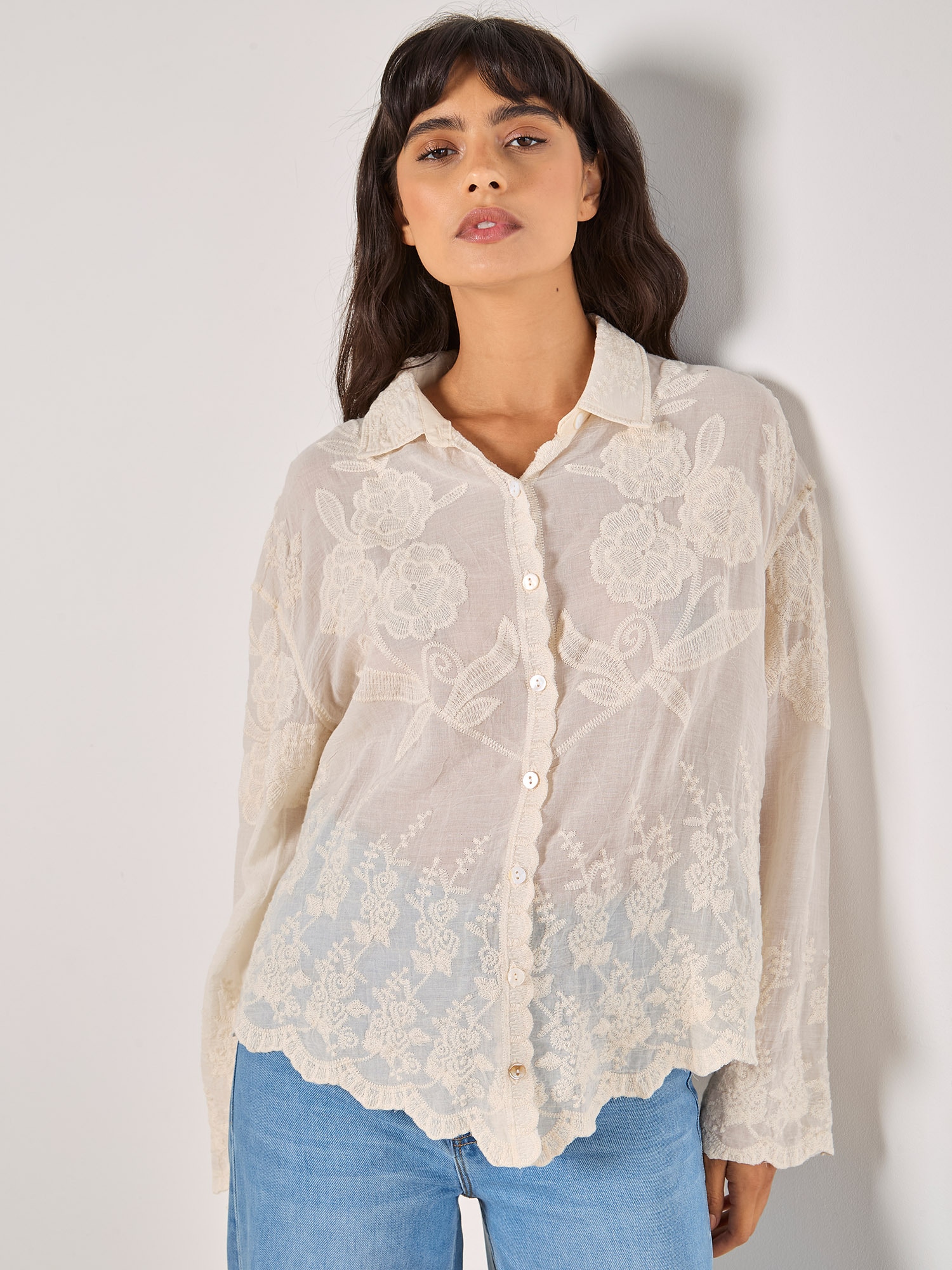 Apricot Klassische Bluse »Bluse« mit gewelltem Saum