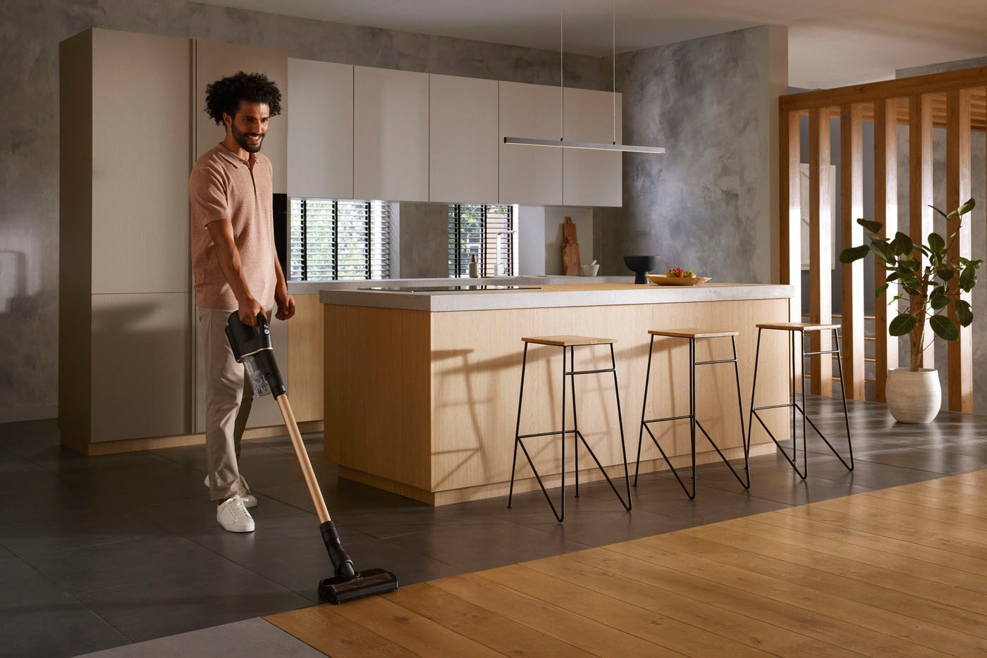 Miele Akku-Handstaubsauger »Duoflex HX1 TotalCare, 2in1-Funktion,« mit Elektrobürste MultiFloor und CarCare Set, Obsidianschwarz Roségold