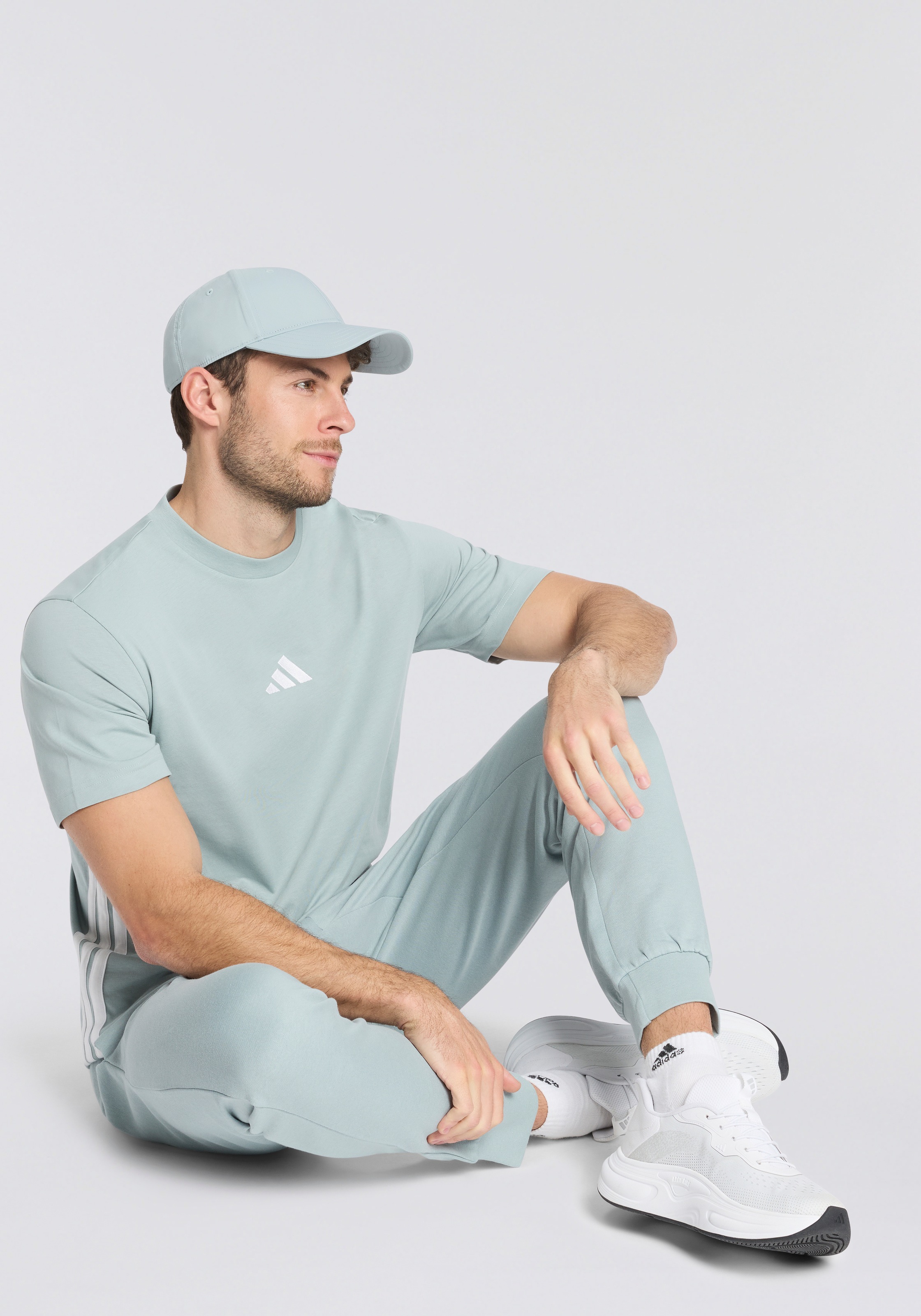 adidas Sportswear T-Shirt »ESSENTIALS 3-STREIFEN SINGLE JERSEY« mit Rundhalsausschnitt, aus Baumwolle, weiches Single Jersey