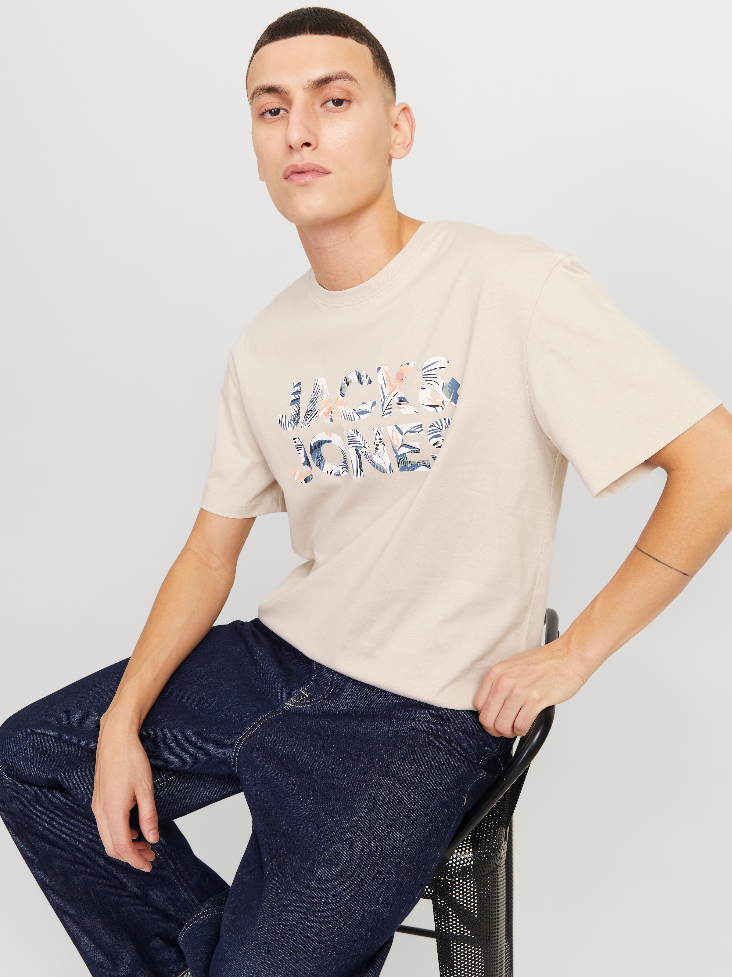 Jack & Jones Rundhalsshirt »JJEBRYAN CORP LOGO TEE SS O-NECK NOOS«, mit Logo Druck