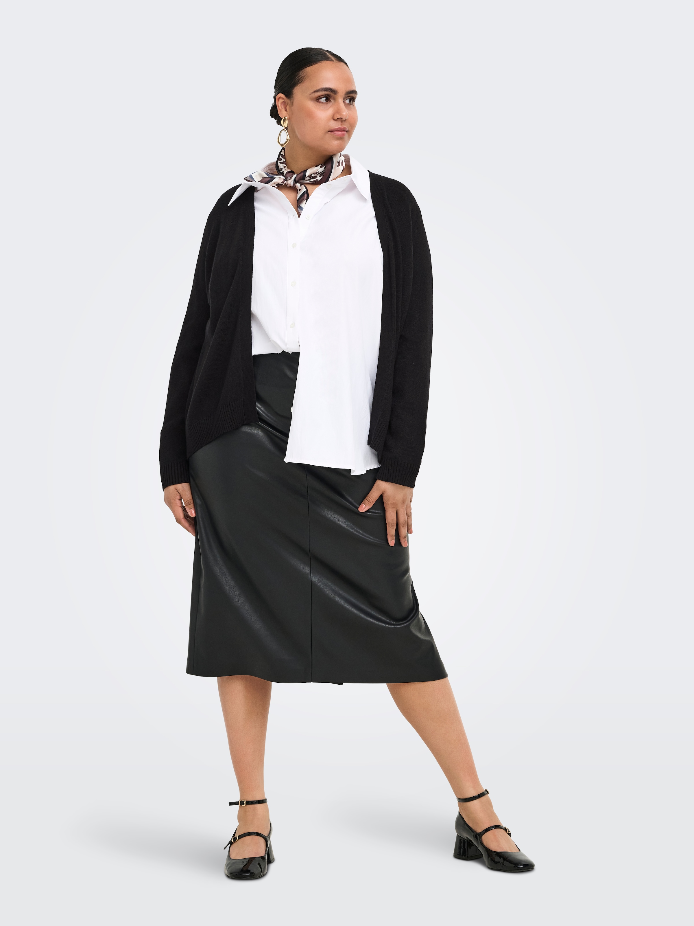ONLY CARMAKOMA Strickjacke »CARPRINCESS LS SHORT CARDI NOOS« Viskosemischung