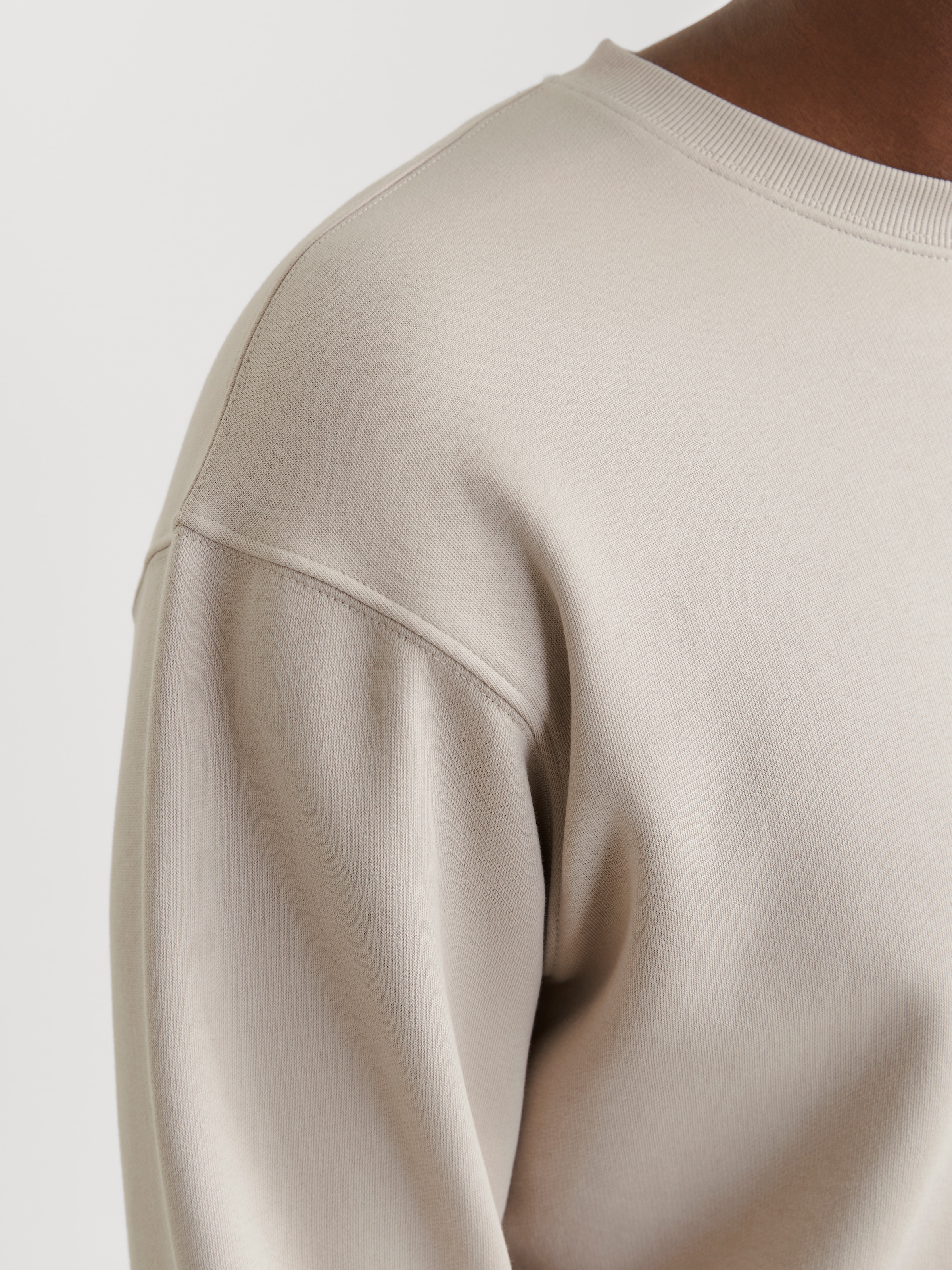 Jack & Jones Sweatshirt »JJESTAR BASIC SWEAT CREW NECK NOOS«, mit Rundhalsausschnitt