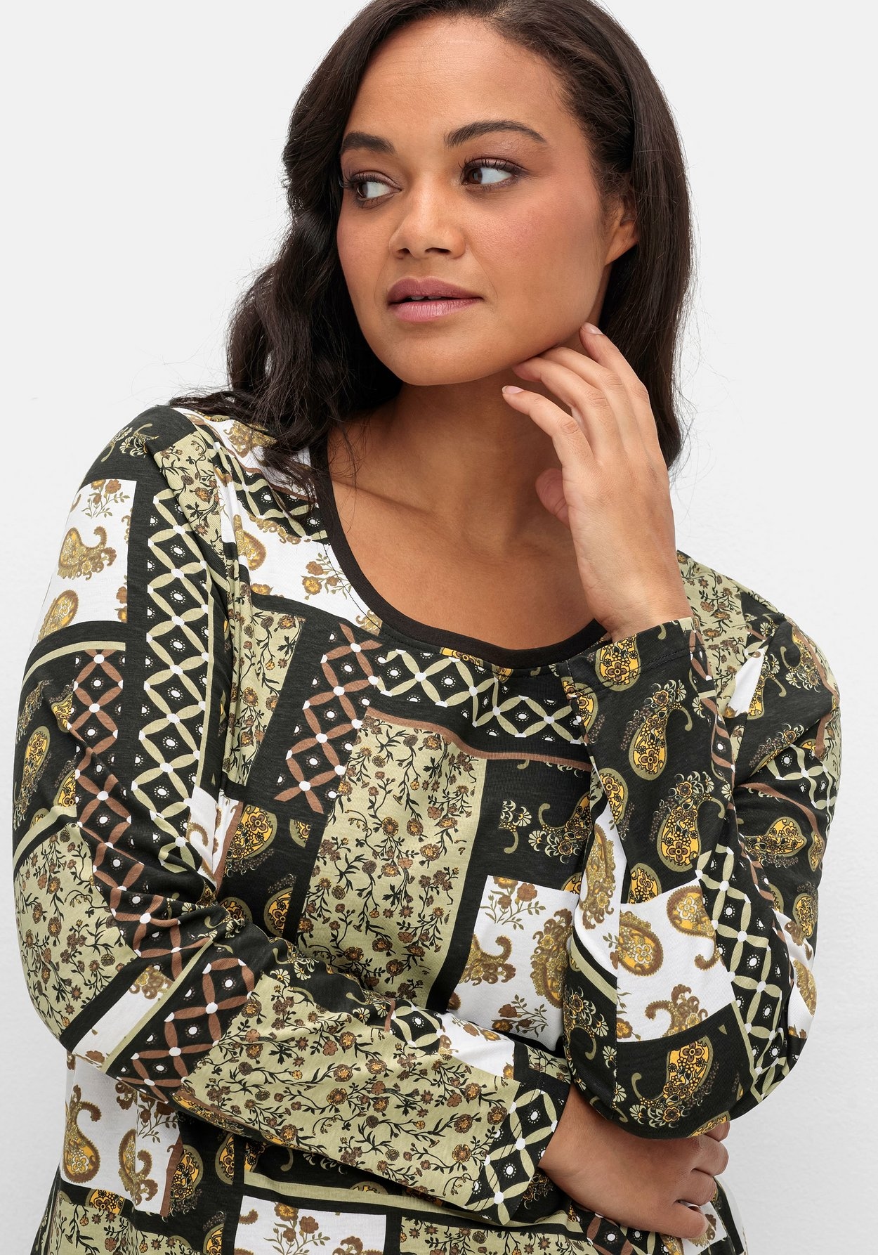 Sheego Langarmshirt »Langarmshirt im Patchwork-Mustermix«, im Patchwork-Mustermix