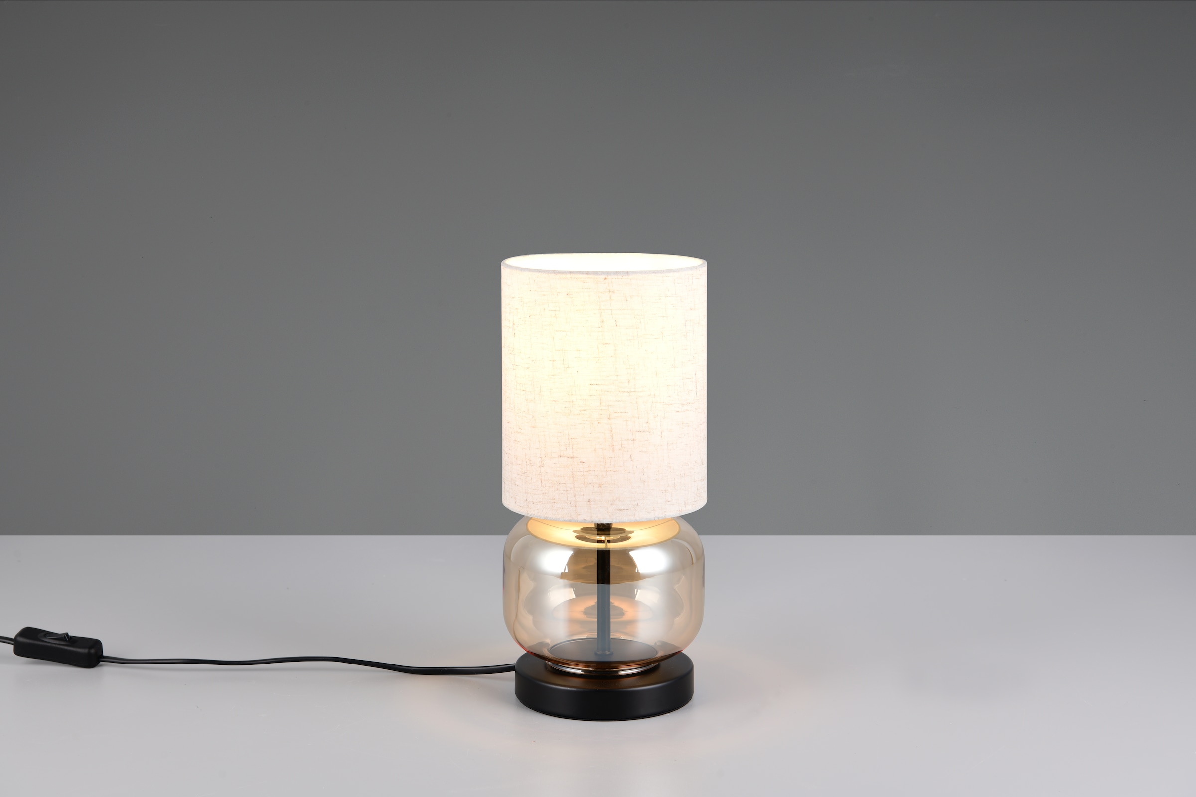 OTTO home Schreibtischlampe »Jorrin, Tischlampe mit Glas und Stoffschirm exkl 1x E27 max 40W« E27 1 Stk. warmweiß - kaltweiß Nachttischlampe Tischleuchte m. Schnurschalter Glas amber Schirm beige