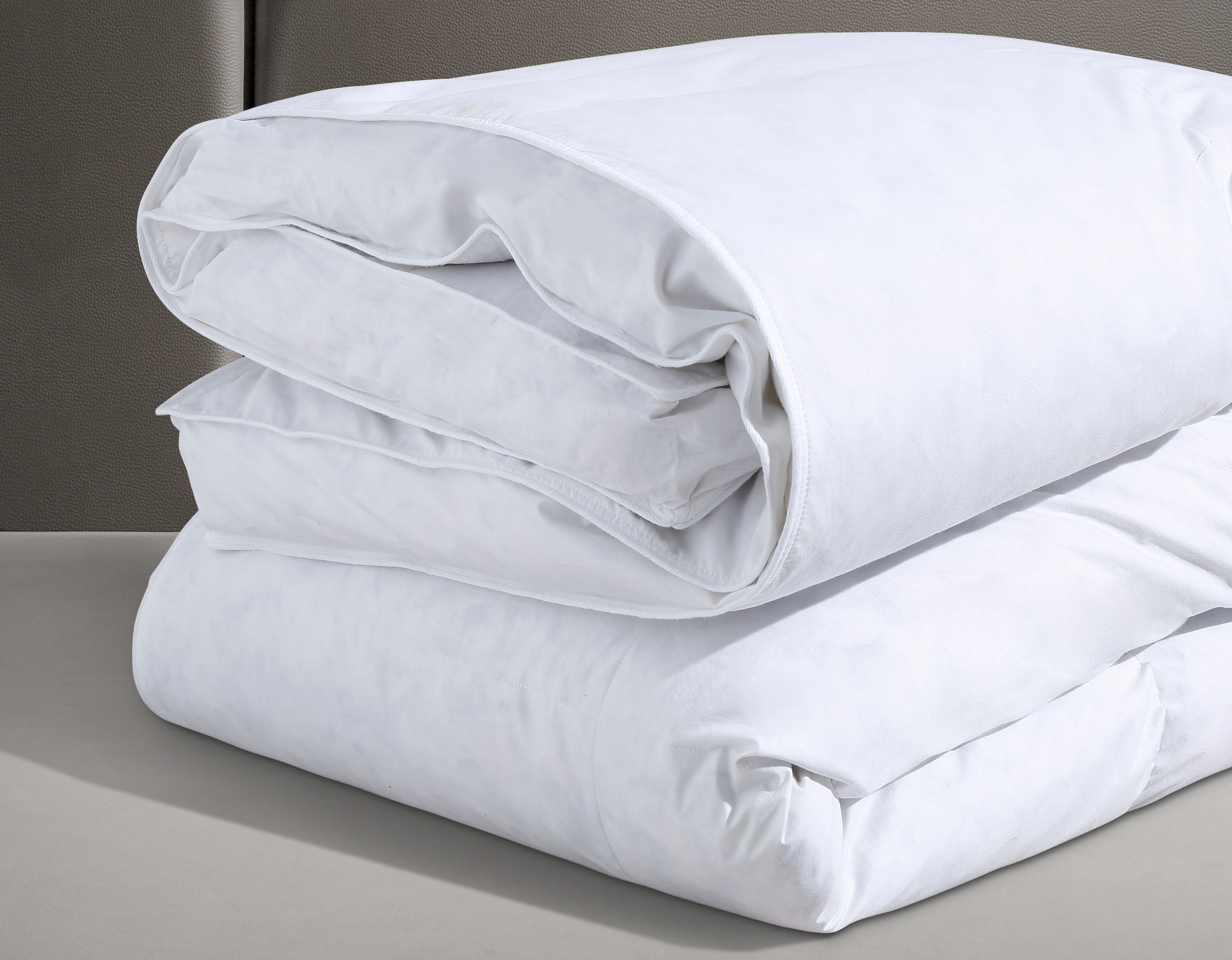 RIBECO Federbettdecke »Emily« extrawarm Füllung 90Federnund10Daunen 1 Stk. tlg. Extra hoher Außensteg für viel Volumen