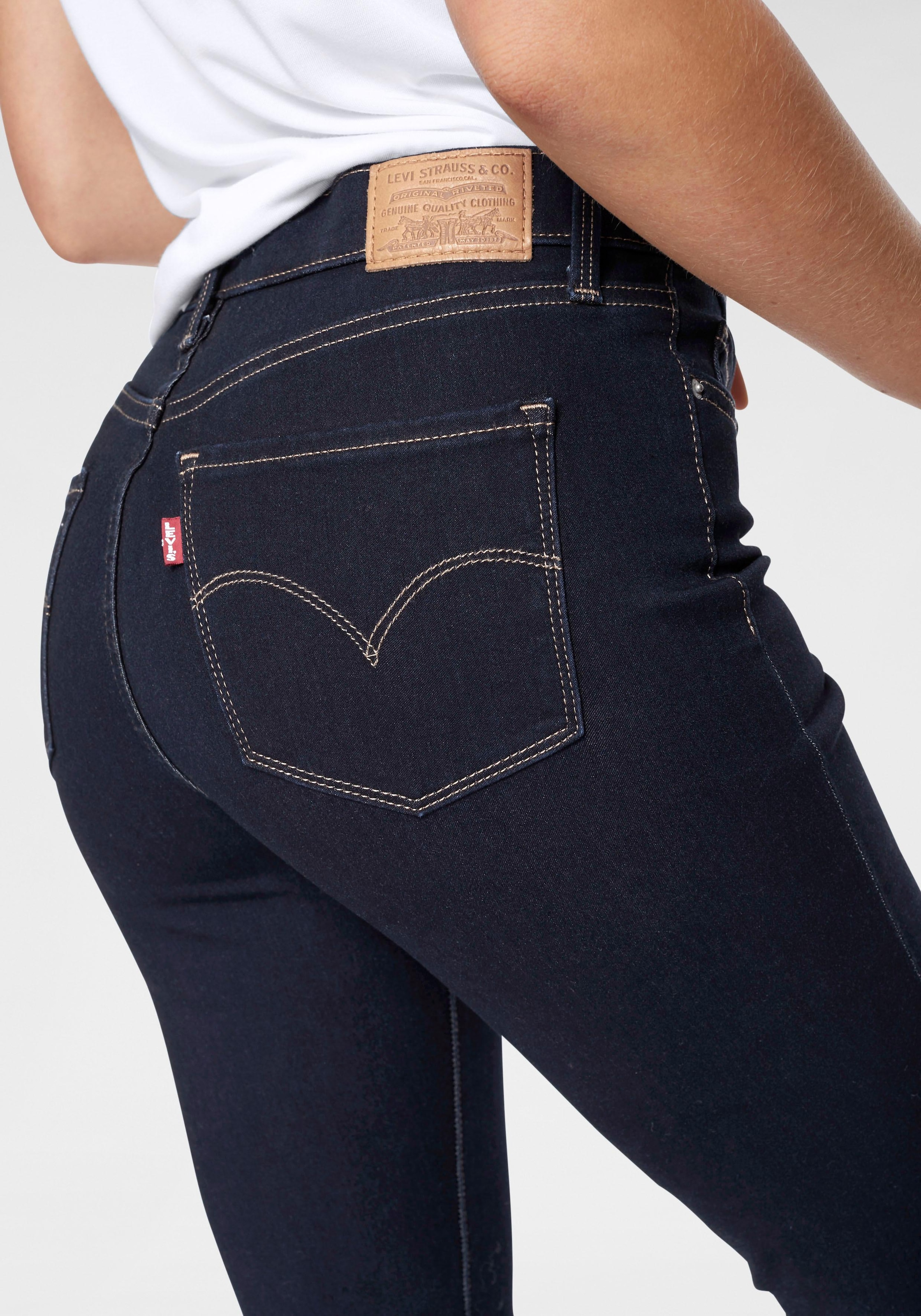 Levi's® Röhrenjeans »312 Shaping Slim«, Schmale Shaping Slim Form