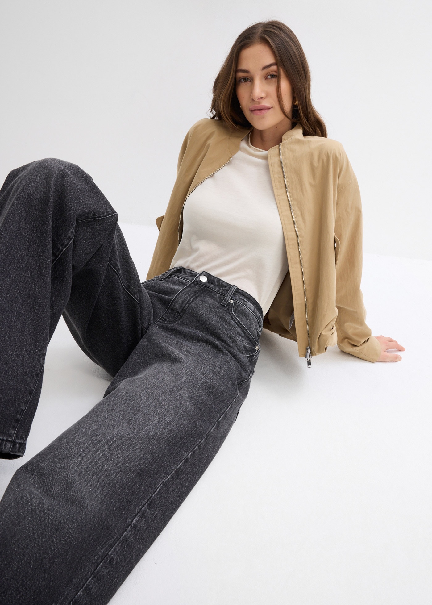 bonprix Weite Jeans 1 mittlere Bundhöhe, aus festem Baumwoll-Denim, mit Zip Fly und Knopf