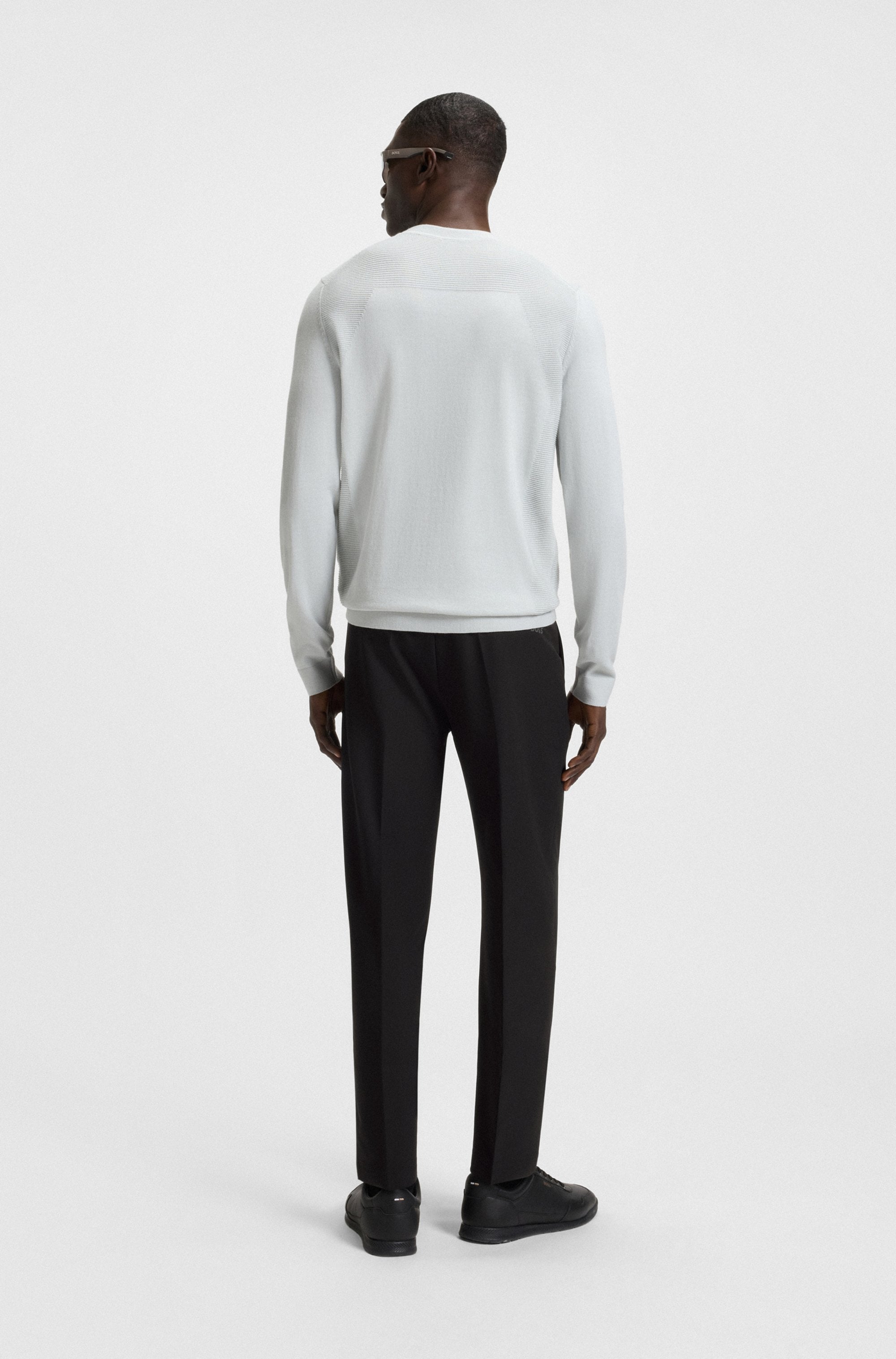 BOSS GREEN Webhose »T_Convert-Pleat«, mit Zugbund und Markenlabel