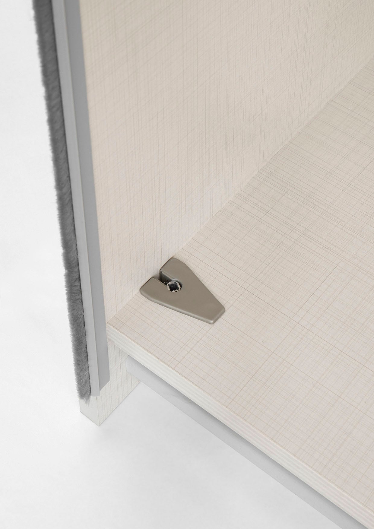 STAUD Schwebetürenschrank »Sinfonie Plus, edles Design in hochwertiger Qualität, Made in Germany« Mittelband in Mattglas und vier verschiedenen Ausstattungsvarianten