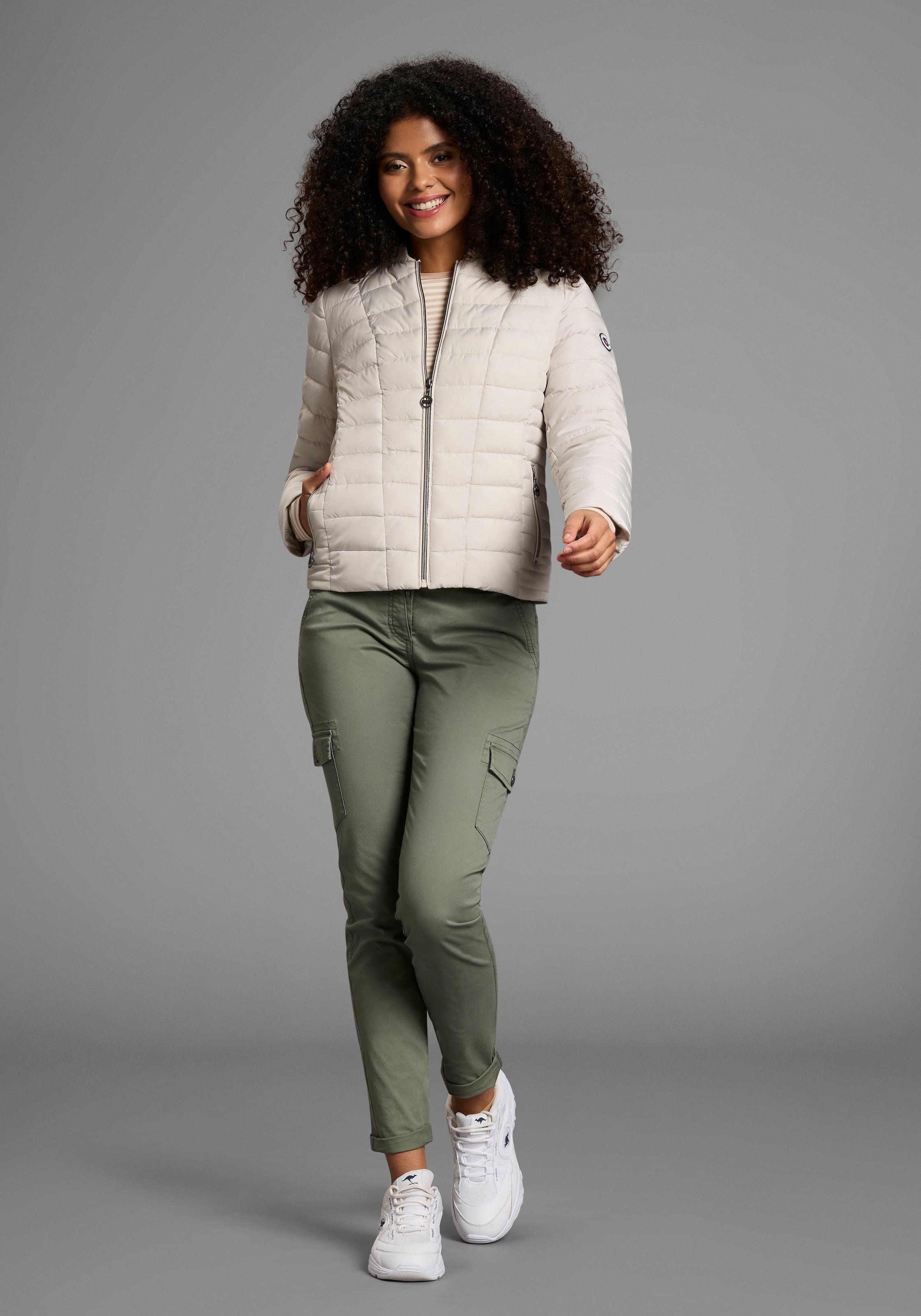 KangaROOS Steppjacke Übergangsjacke, figurbetonter Schnitt,  hüftlange Passform