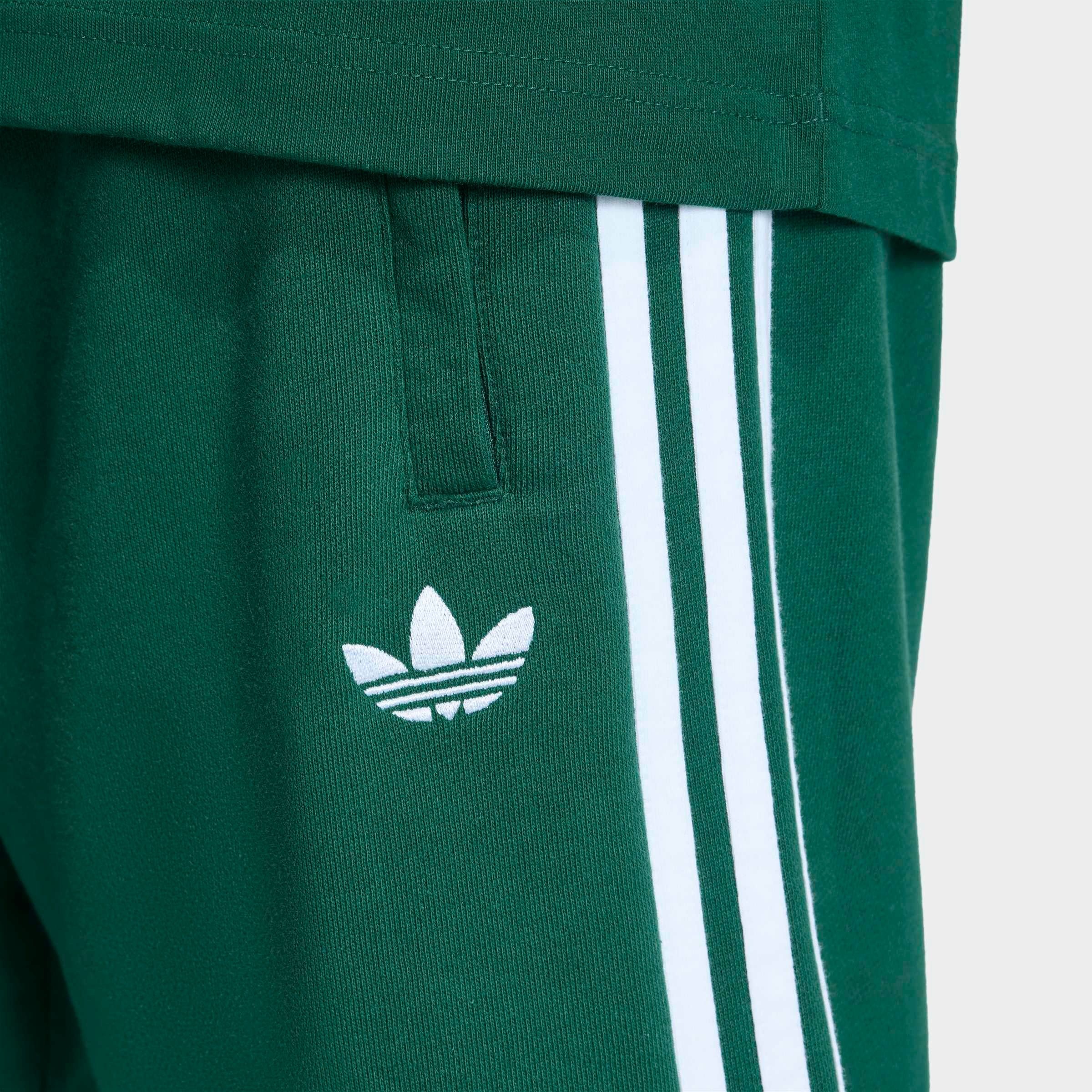 adidas Originals Shorts »3-STREIFEN«  sportlicher Stil, für Straße und Zuhause, aus weichem French Terry