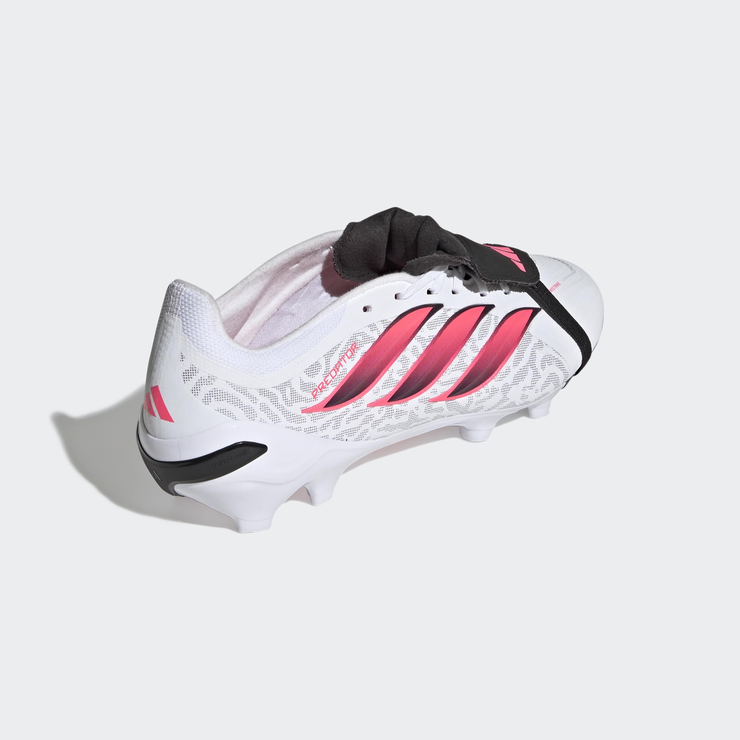 adidas Performance Fußballschuh »PREDATOR LEAGUE , FESTE BÖDEN, UMSCHLAGBARE ZUNGE«  für Rasen und feste Böden, gespielt bei der Weltmeisterschaft 2026