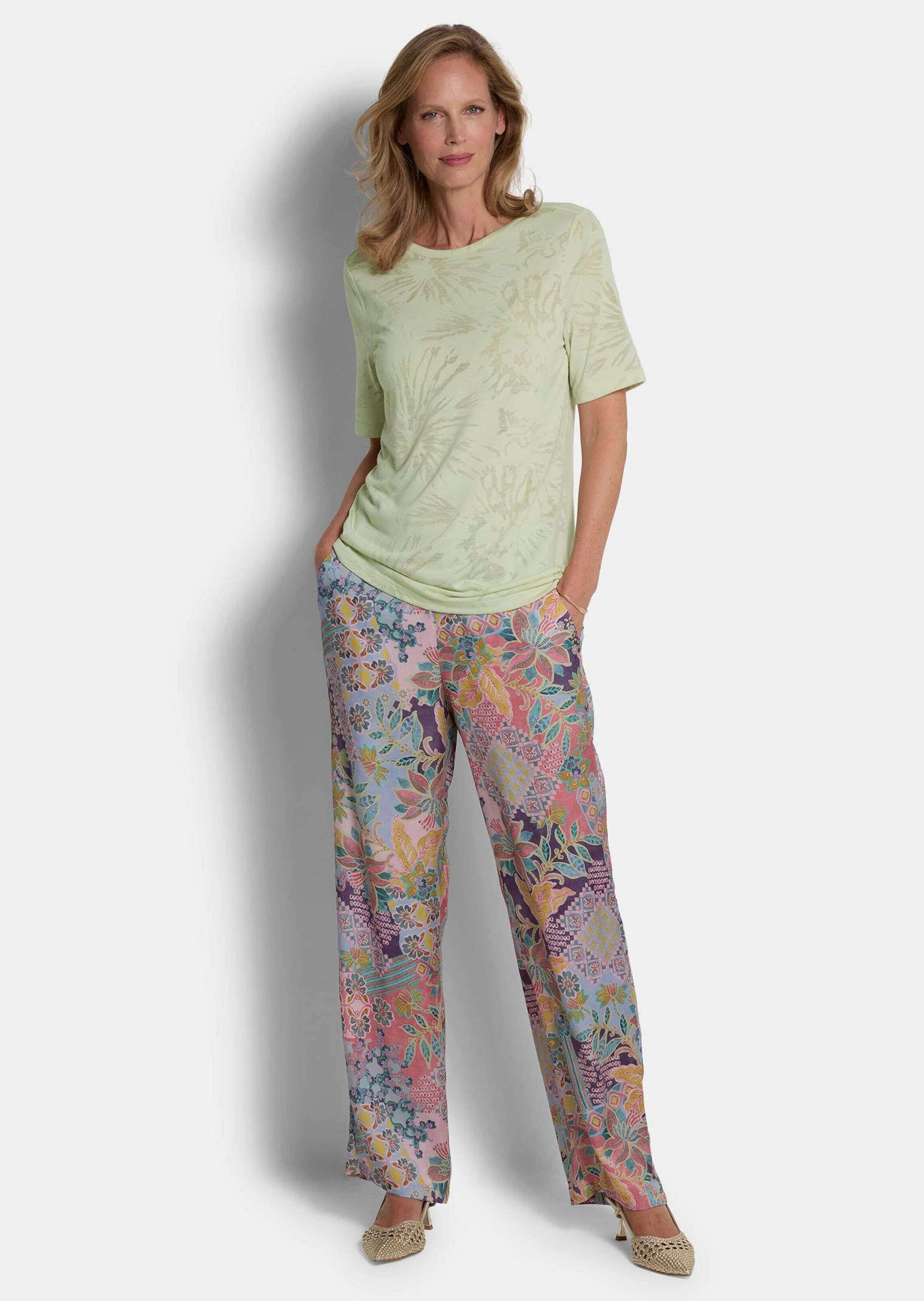 GOLDNER Kurzarmshirt »Kurzgröße Viskoseshirt mit floralem Motiv« stretchbequmer Ausbrennerjersey