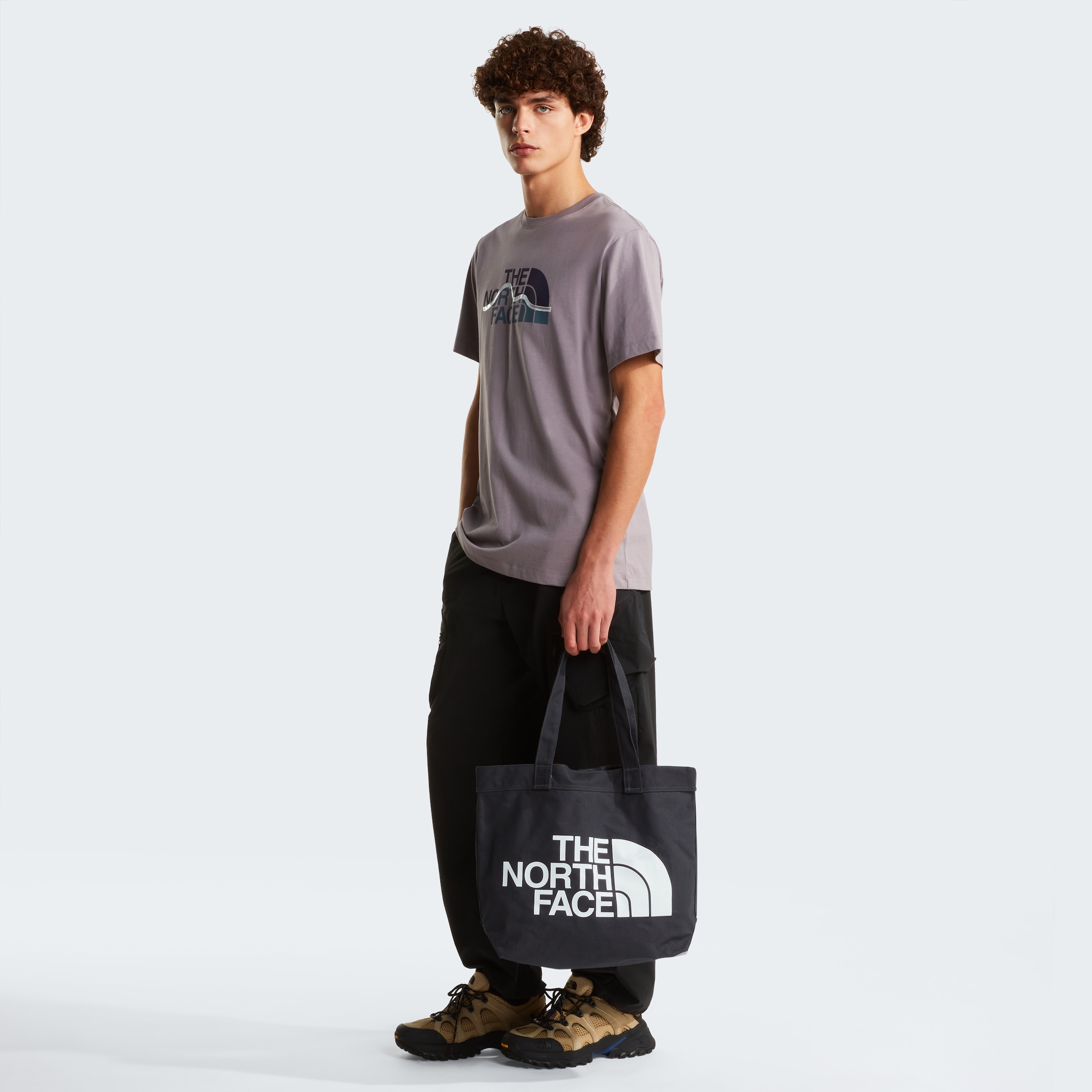 The North Face T-Shirt »M MOUNTAIN LINE REGULAR SHORT SLEEVE TEE« normale Passform, Kurzarm, für sportliche Aktivitäten und Outdoor