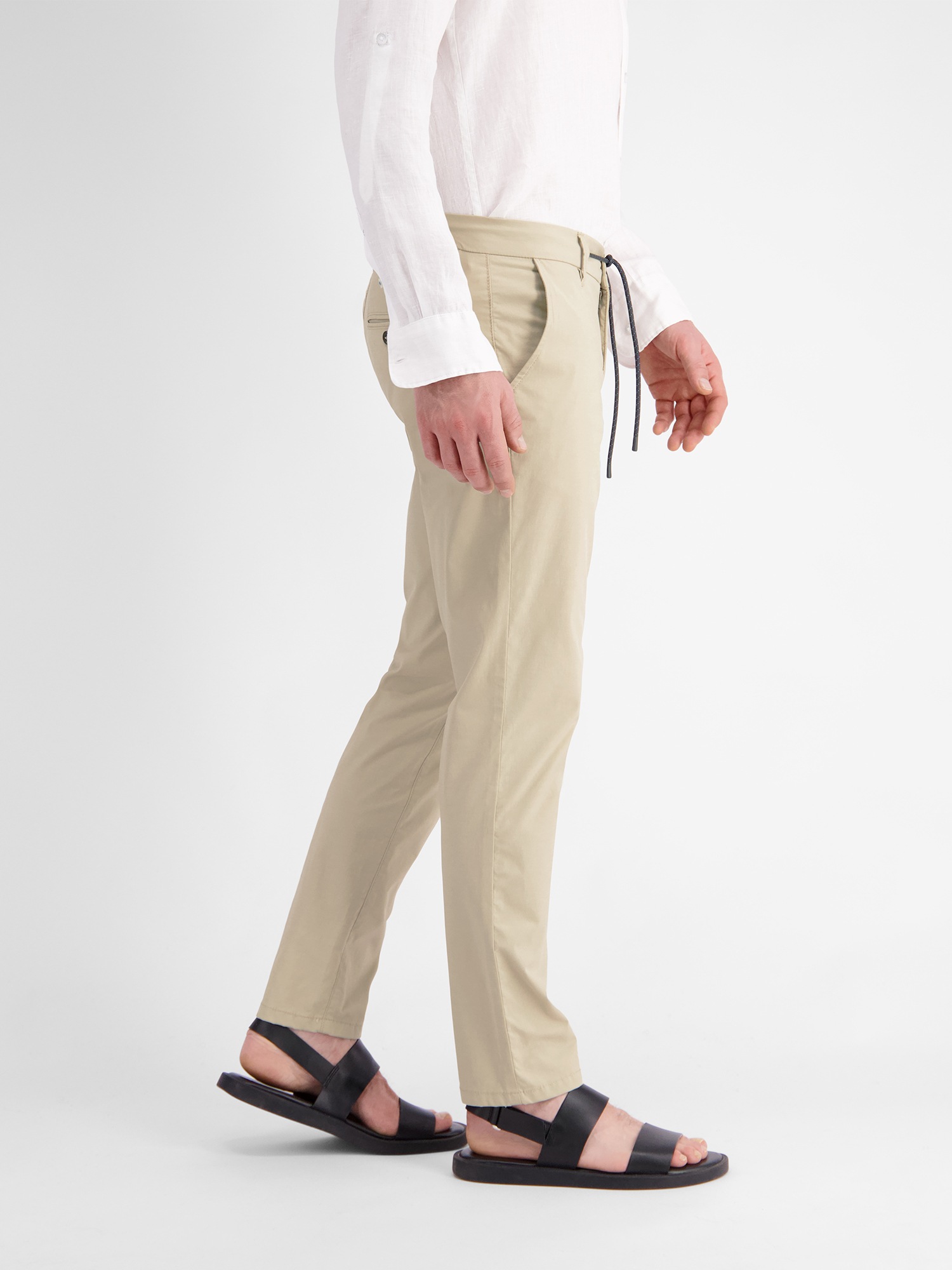 LERROS Chinohose »LERROS Leichte Hyper-Stretch Chino in Quick-Dry-Funktionalität«