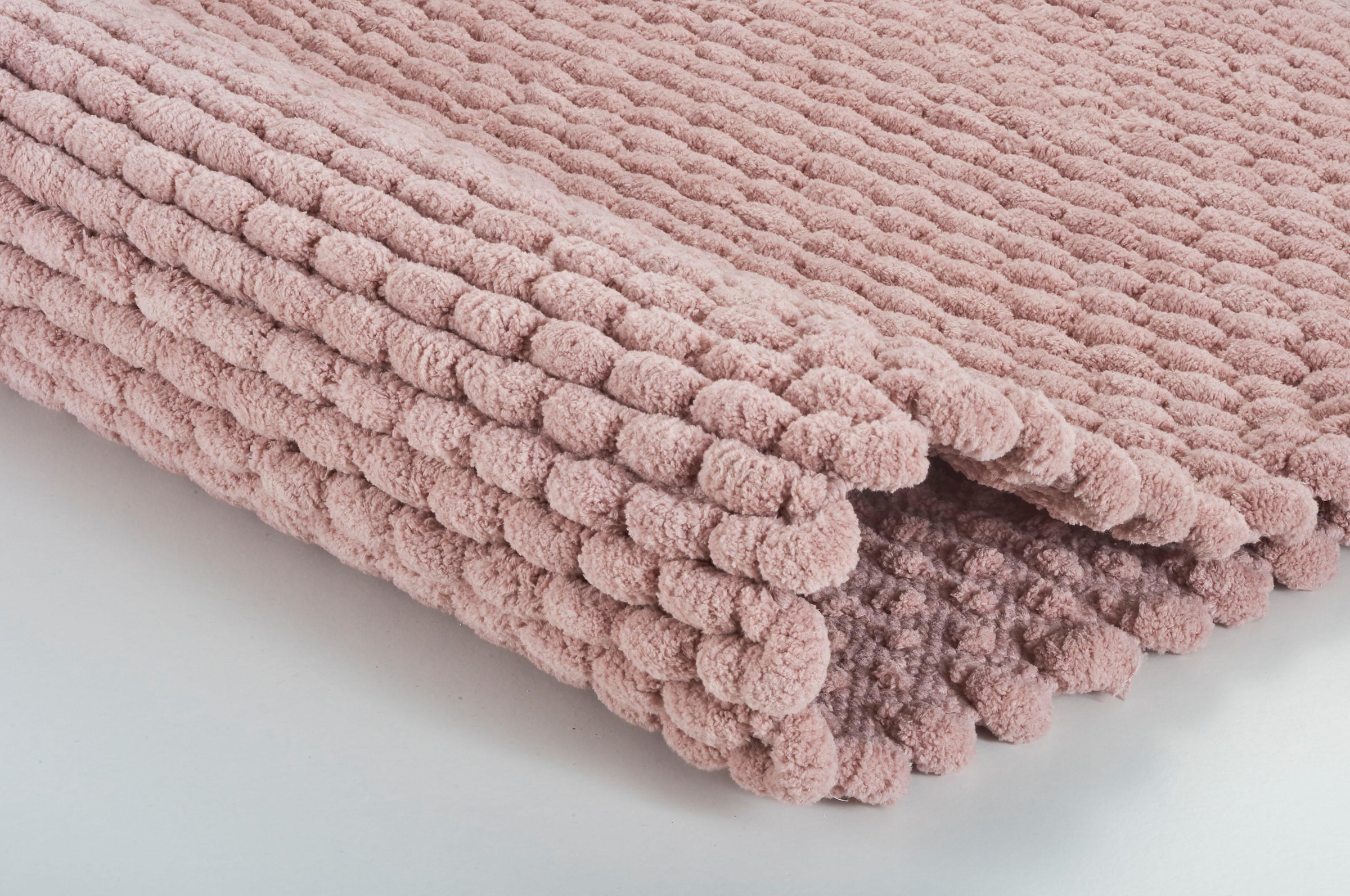 Kleine Wolke Badematte »Willow«, rutschhemmend beschichtet, fußbodenheizungsgeeignet, Badteppich, gewebt, Uni Farben, quadratisch oder rechteckig