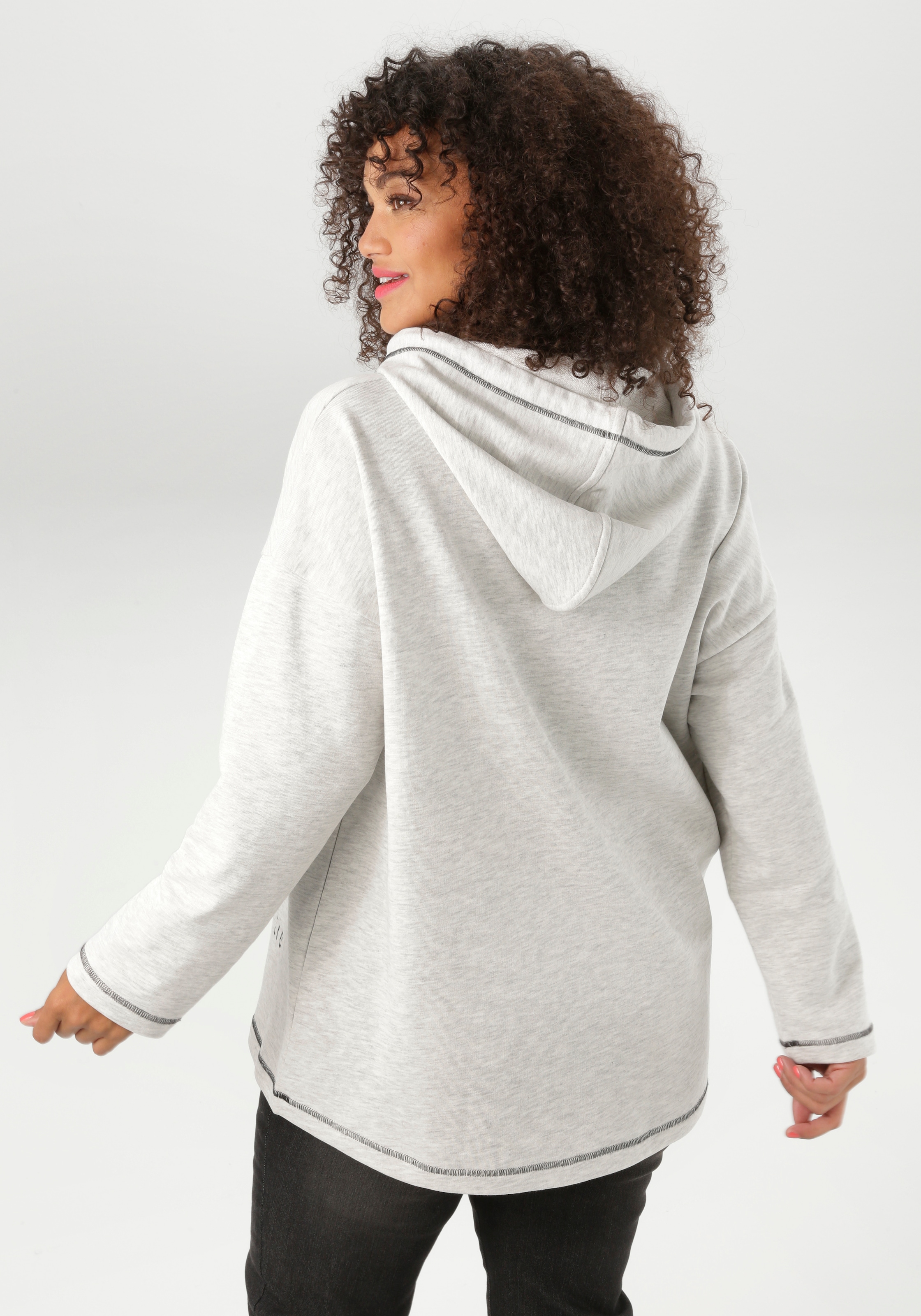 Aniston PLUS Sweatshirt, mit großem Tigerprint - NEUE KOLLEKTION