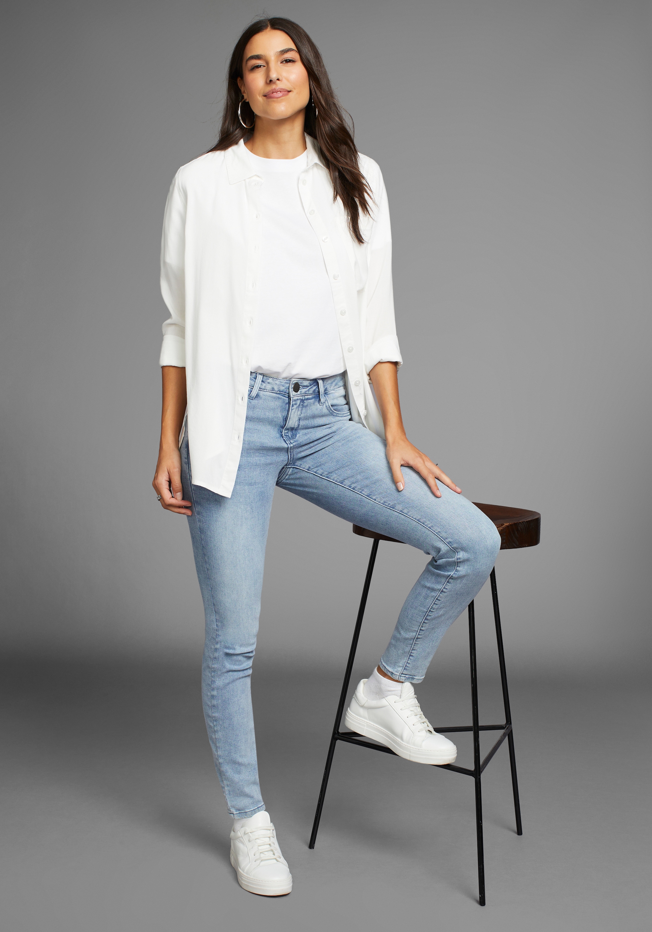Arizona Skinny-fit-Jeans »Ultra-Stretch«, extra-enger Beinverlauf, normale Leibhöhe, mit Eingrifftaschen