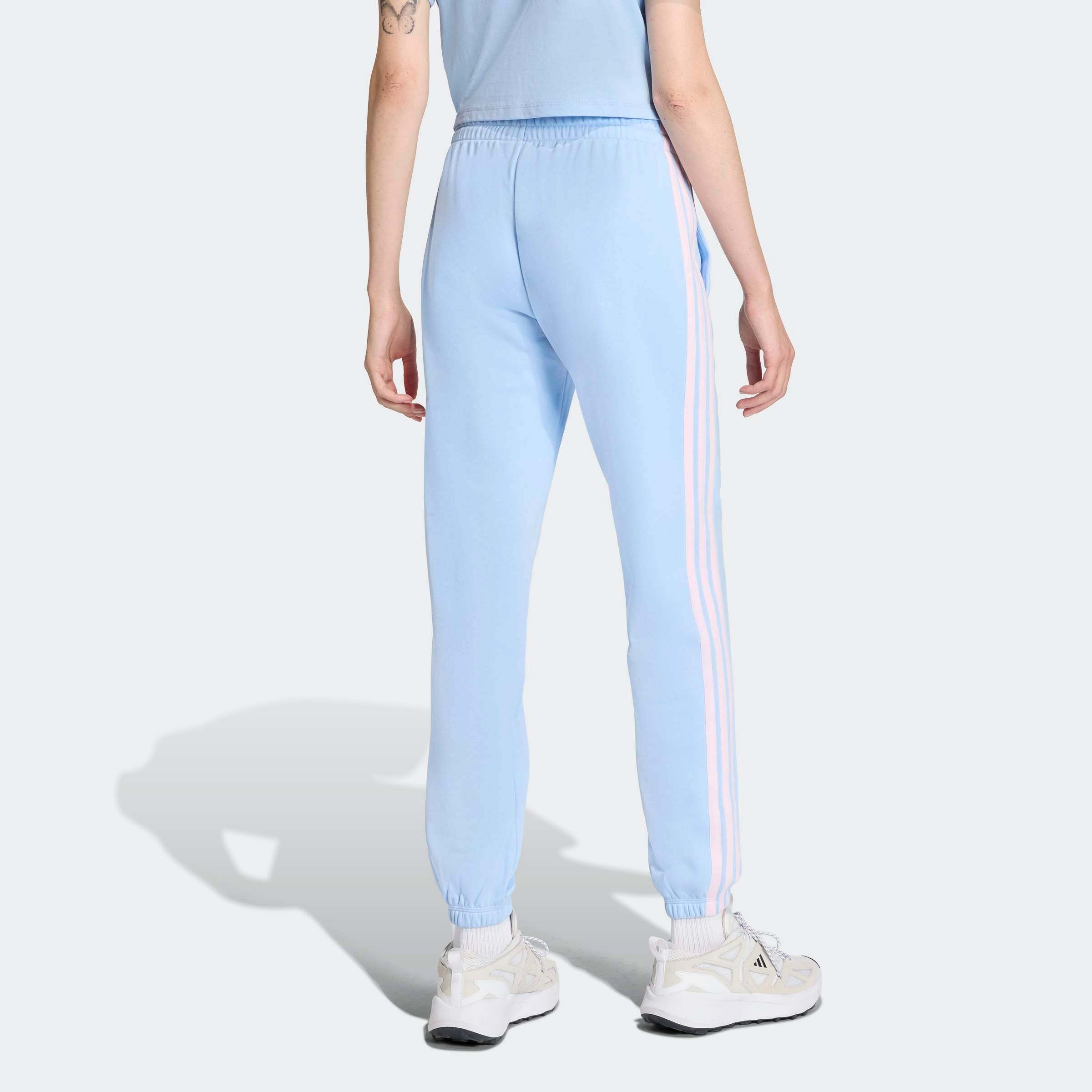 adidas Sportswear Sporthose »ESSENTIALS 3-STREIFEN FRENCH TERRY CUFFED«  Reguläre Passform, mittelhoher Bund, weiches French Terry Material