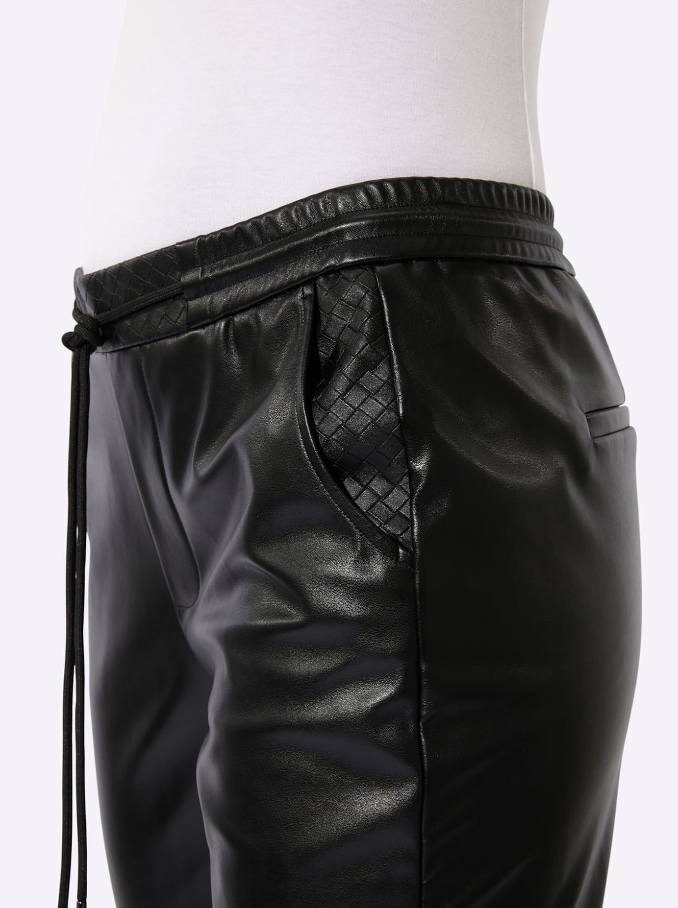 creation L Webhose