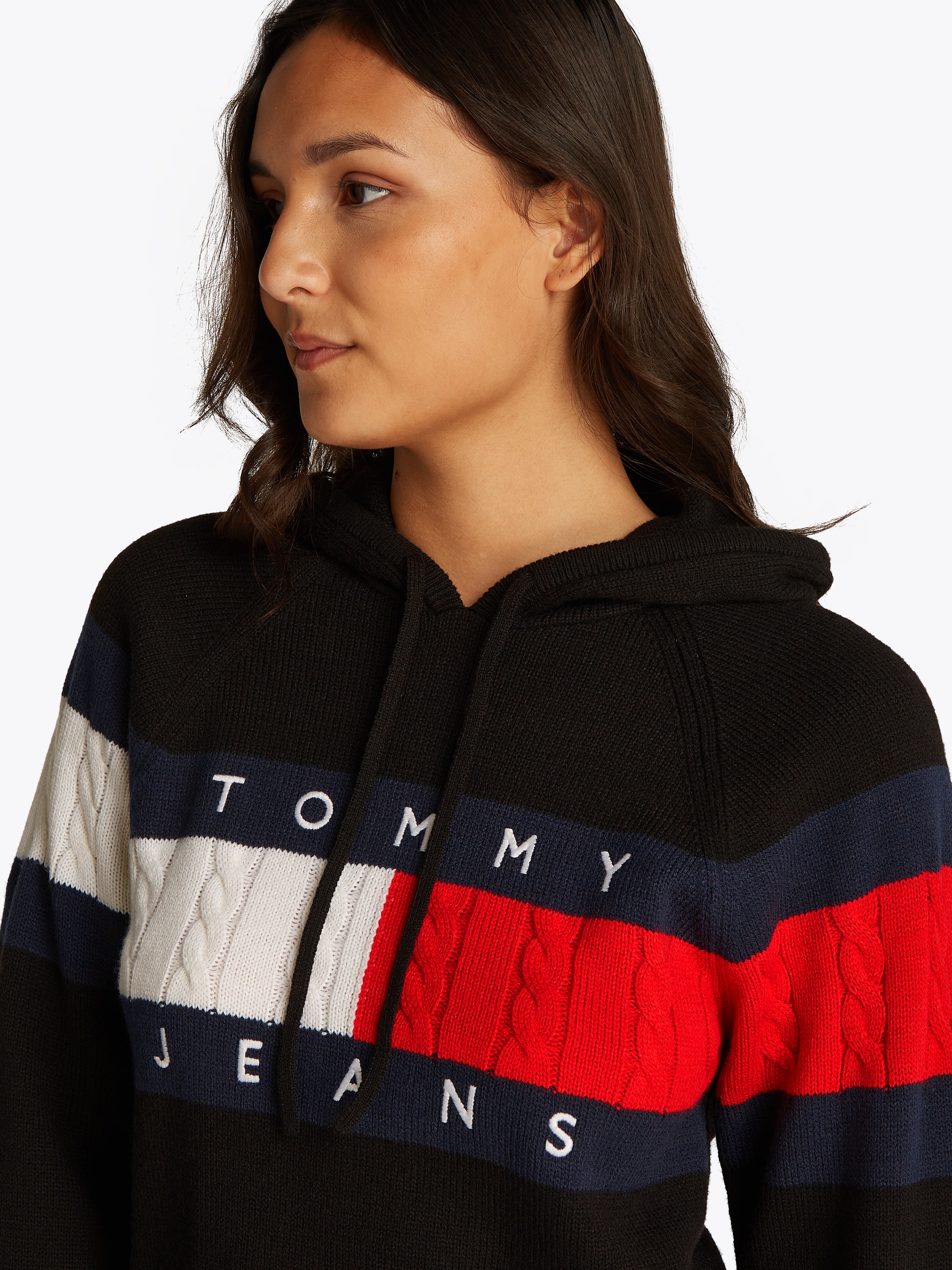 Tommy Jeans Kapuzenpullover »TJW CENTER FLAG HOOD SWEATER EXT«, mit Kapuze, großem Logo-Flag