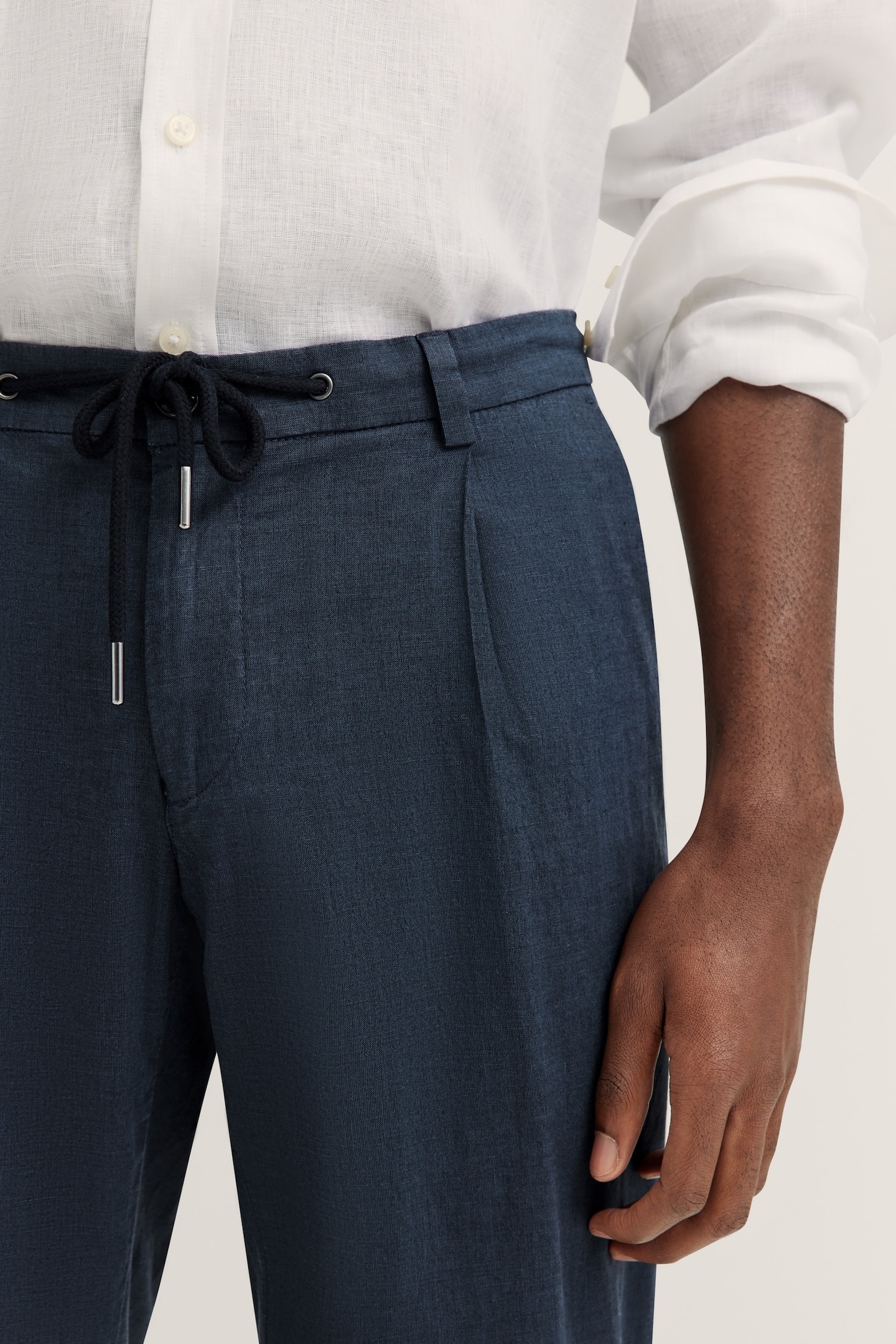 bugatti Bundfaltenhose, mit Baumwoll-Leinen-Mix