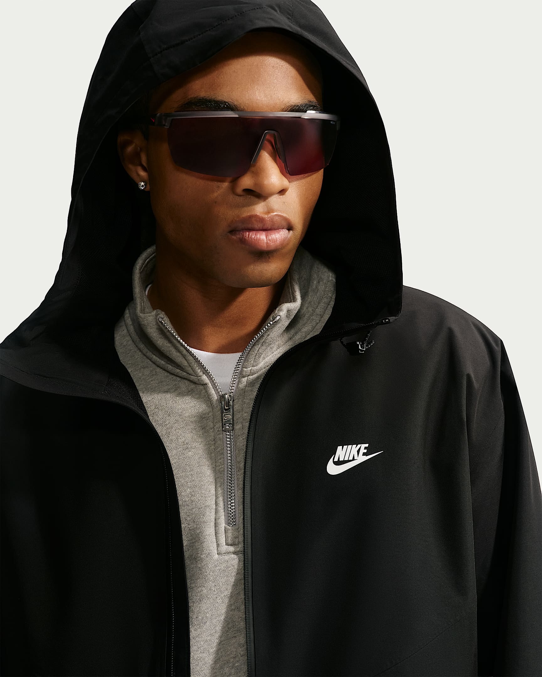 Nike Sportswear Trainingsjacke »Nike Windrunner Men's Rain Jacket« mit sportlichem Windrunner-Design, aus Polyester