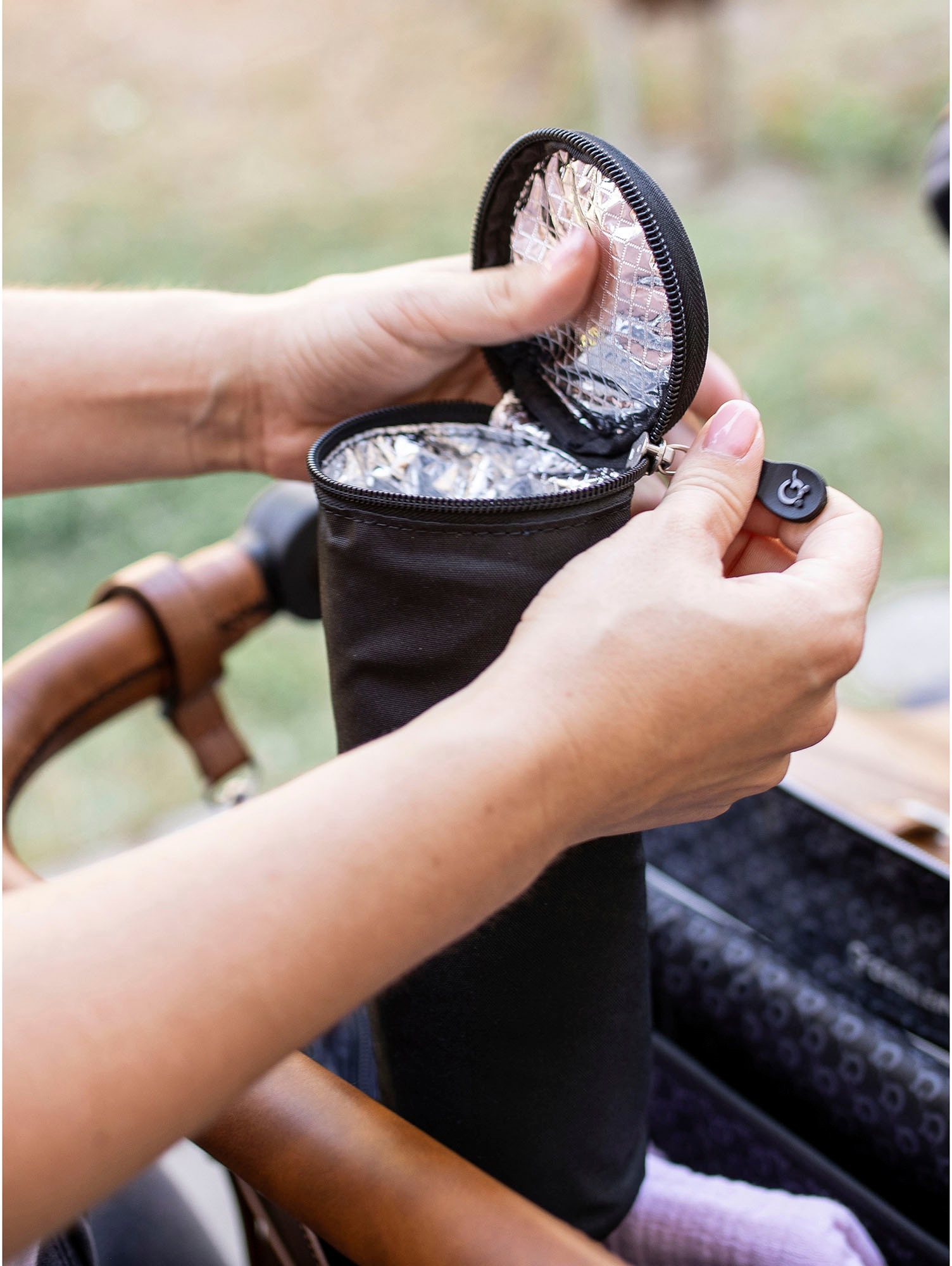 Gesslein Wickeltasche »N°4 cognac, dark oliv«, mit Wickelauflage und Flaschenhalter, Made in Germany