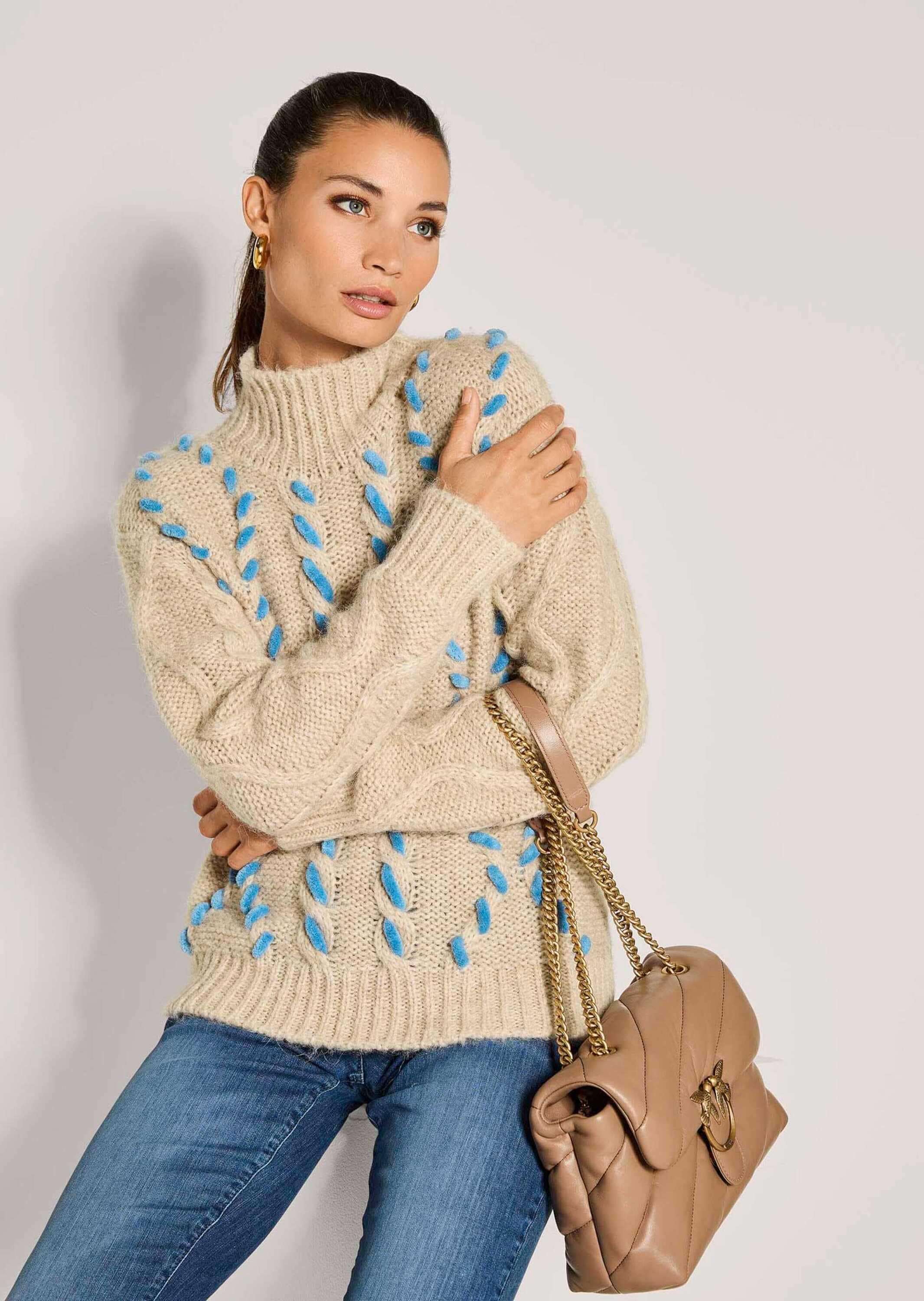 MADELEINE Longpullover »Strickpullover Modischer Grobstrickpullover mit Folklore-Elementen«