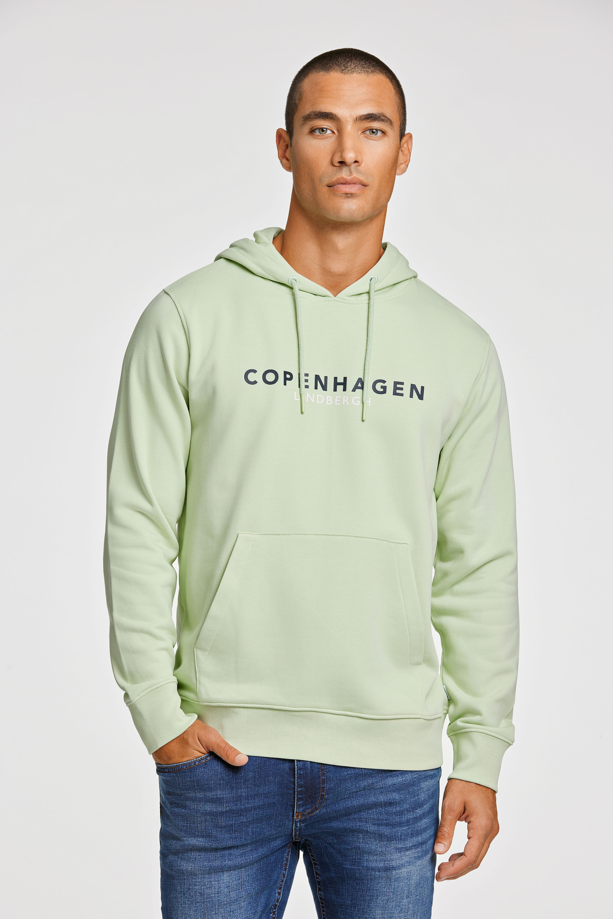 Hoodie, mit Logoschriftzug auf der Front