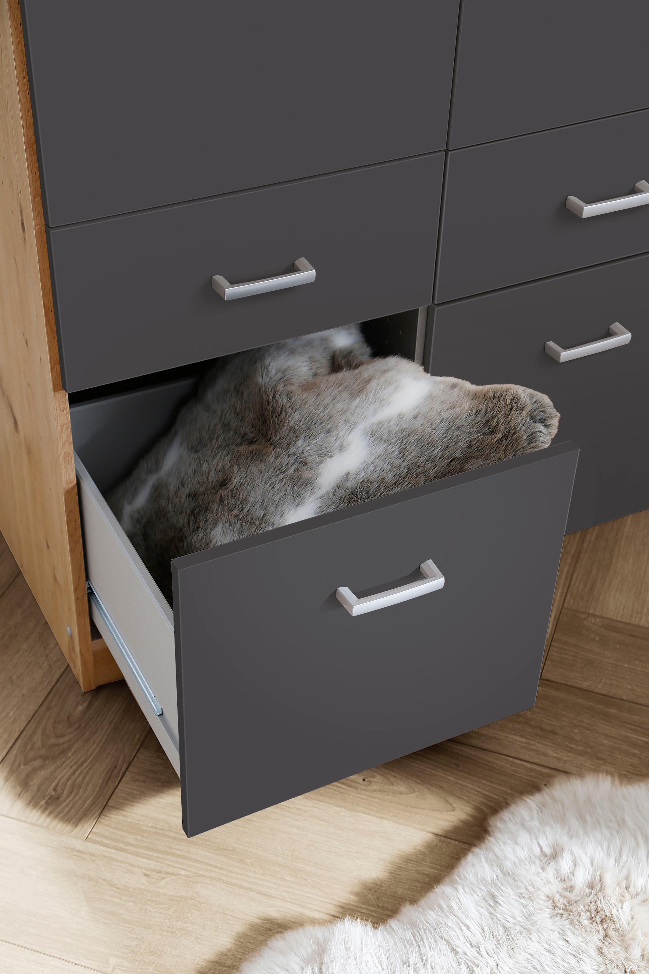 rauch Kleiderschrank »Kleiderschrank Schrank Garderobe deckenhoher Schrank BREMEN«, in vielen Farben und Ausführungen MADE IN GERMANY