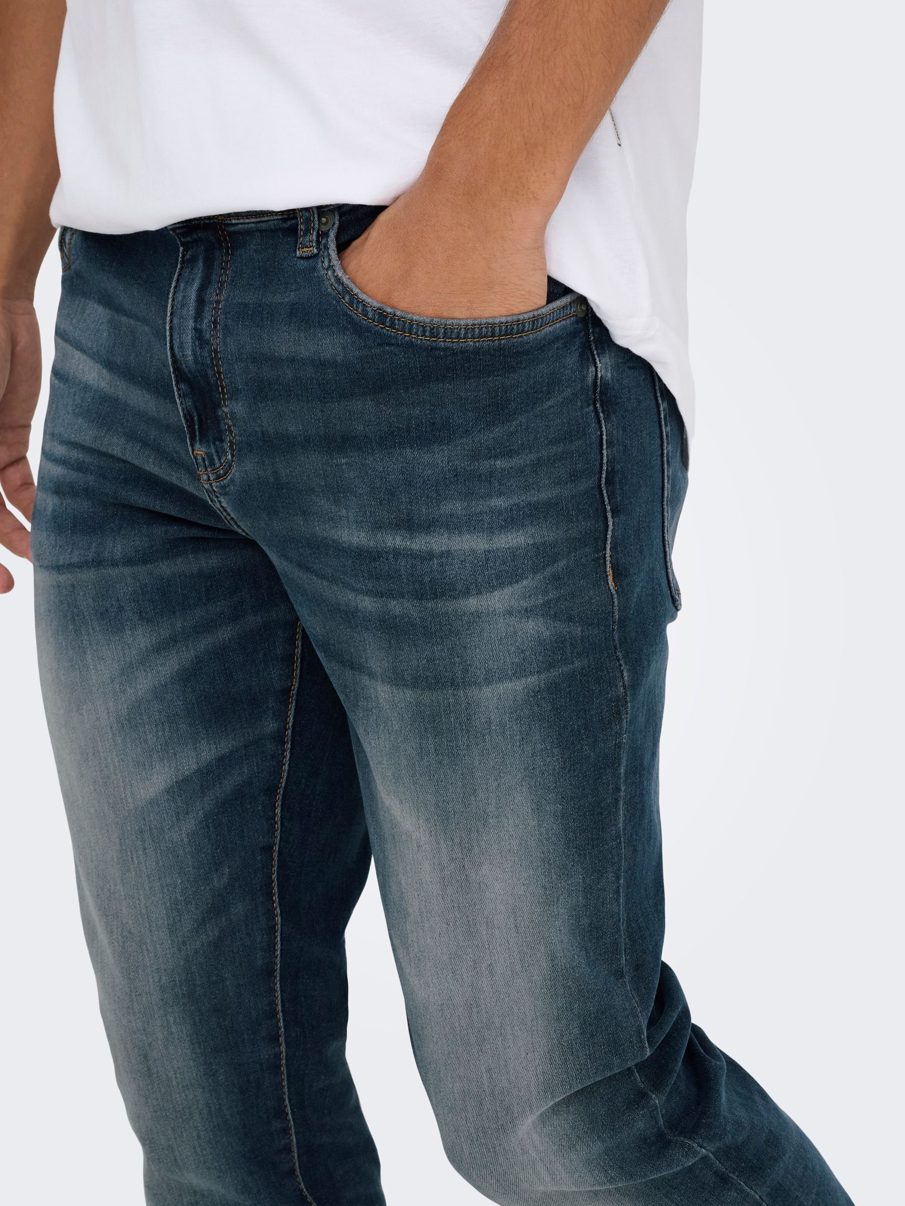 ONLY & SONS Slim-fit-Jeans »ONSLOOM SLIM EBONY 0366« mit niedriger Taille, sehr elastischer Denim