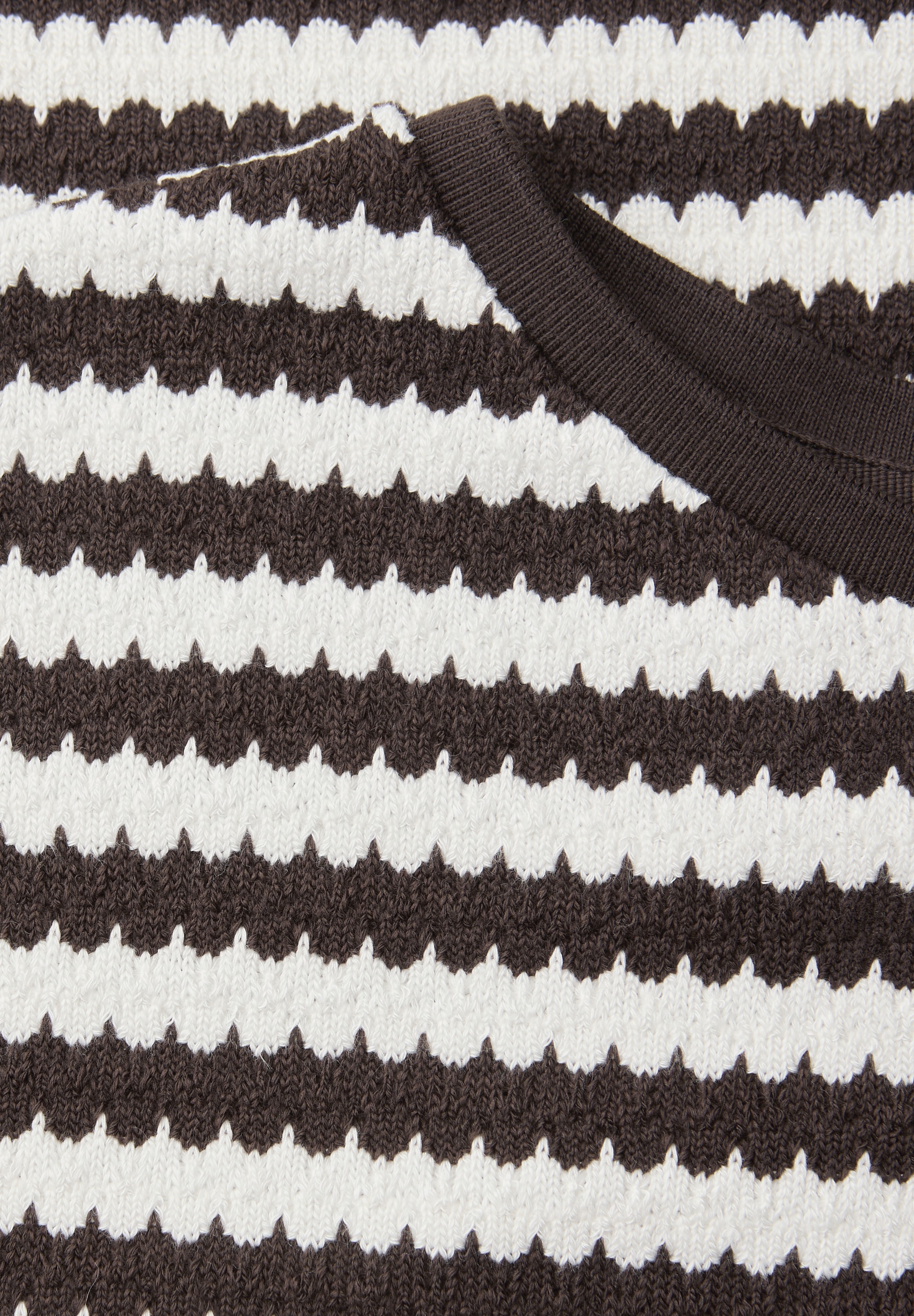 STREET ONE Rundhalsshirt »Style Cris« Sommershirt mit Streifen und im Strick-Look