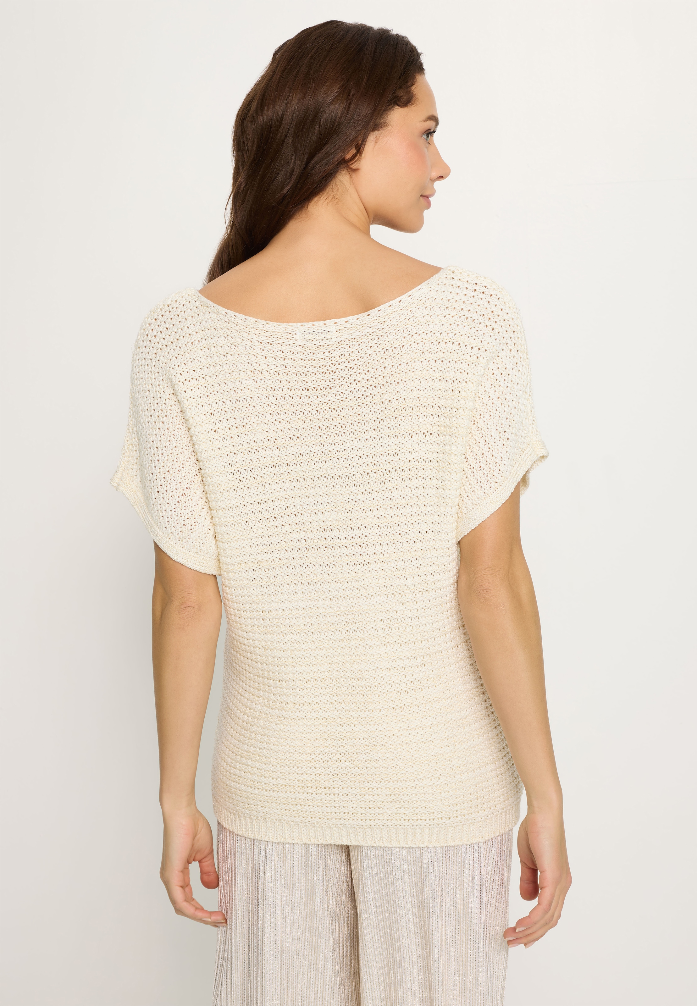LASCANA Kurzarmpullover in luftigem Ajourstrick, leichter Sommerpullover, Metallic-Effekt