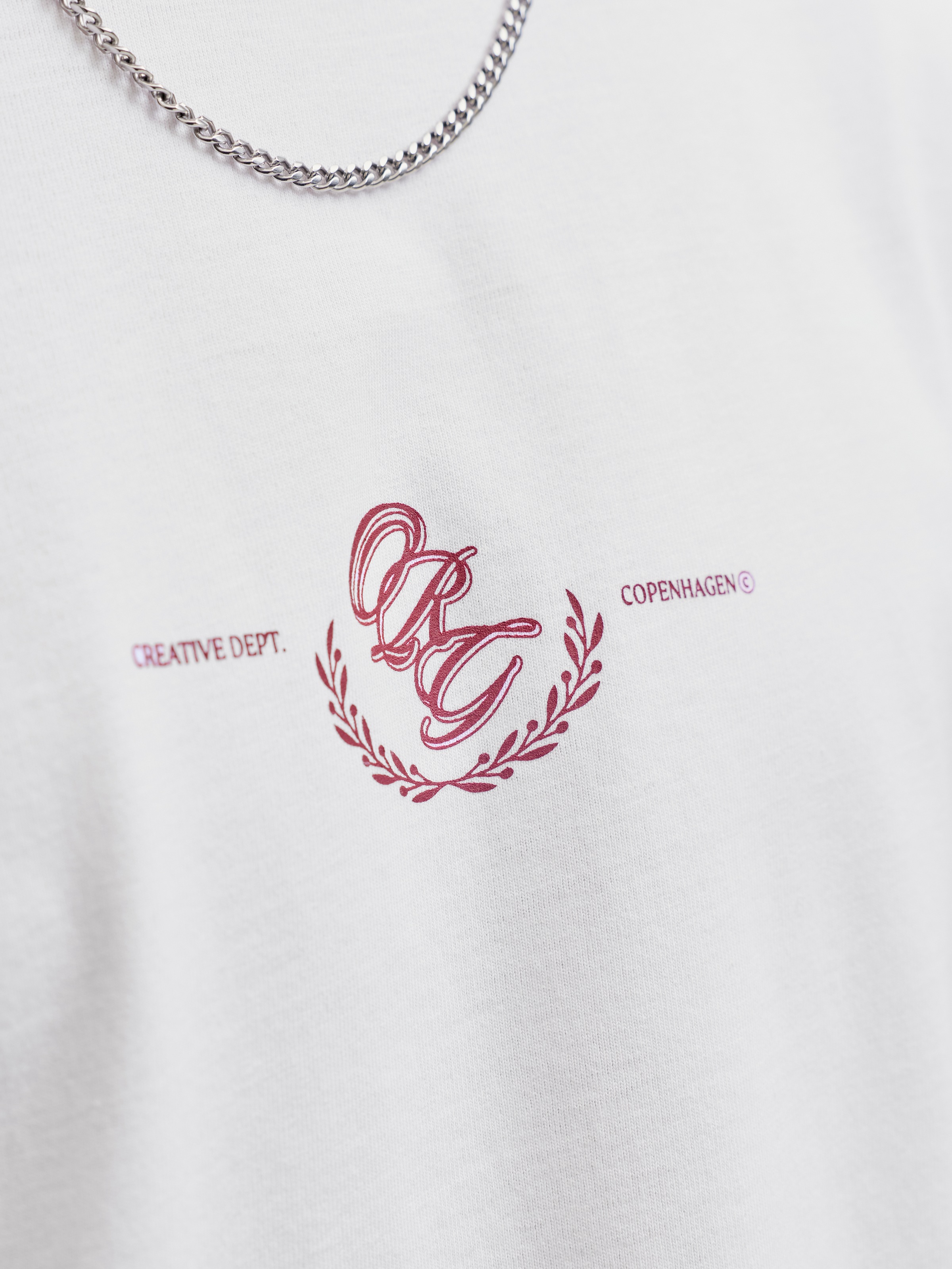 Jack & Jones Rundhalsshirt »JORSANREMO TYPO TEE SS CREW NECK LN« Baumwollmischung, locker geschnitten