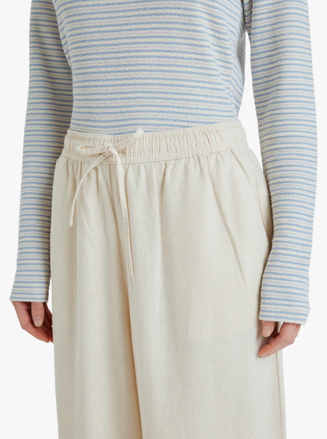Roxy Strandhose »LEKEITIO BREAK MID PANT«  mit Eingrifftaschen, atmungsaktives Material, gerade Beinform