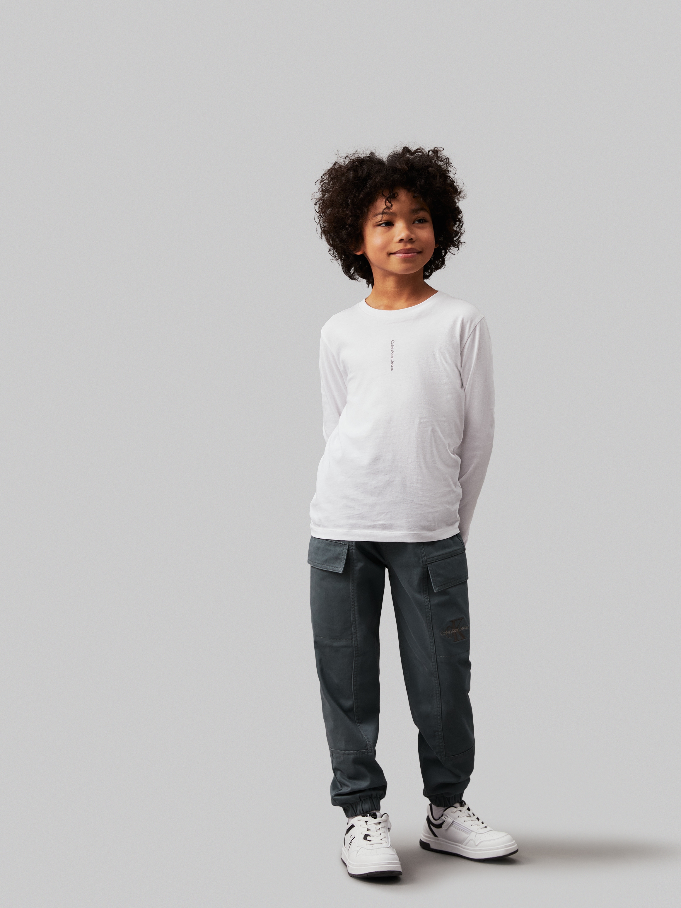 Calvin Klein Jeans Sweathose »ESSENTIAL WOVEN CARGO PANTS«, für Kinder bis 16 Jahre mit Logo-Print