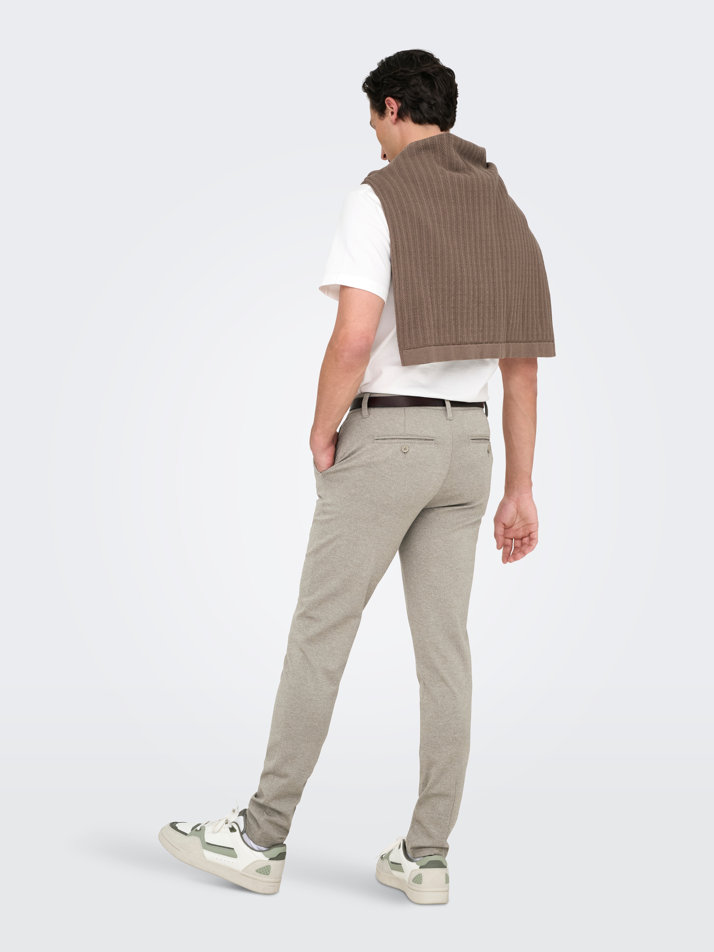 ONLY & SONS Chinohose, mit geschlossenen Gesäßtaschen