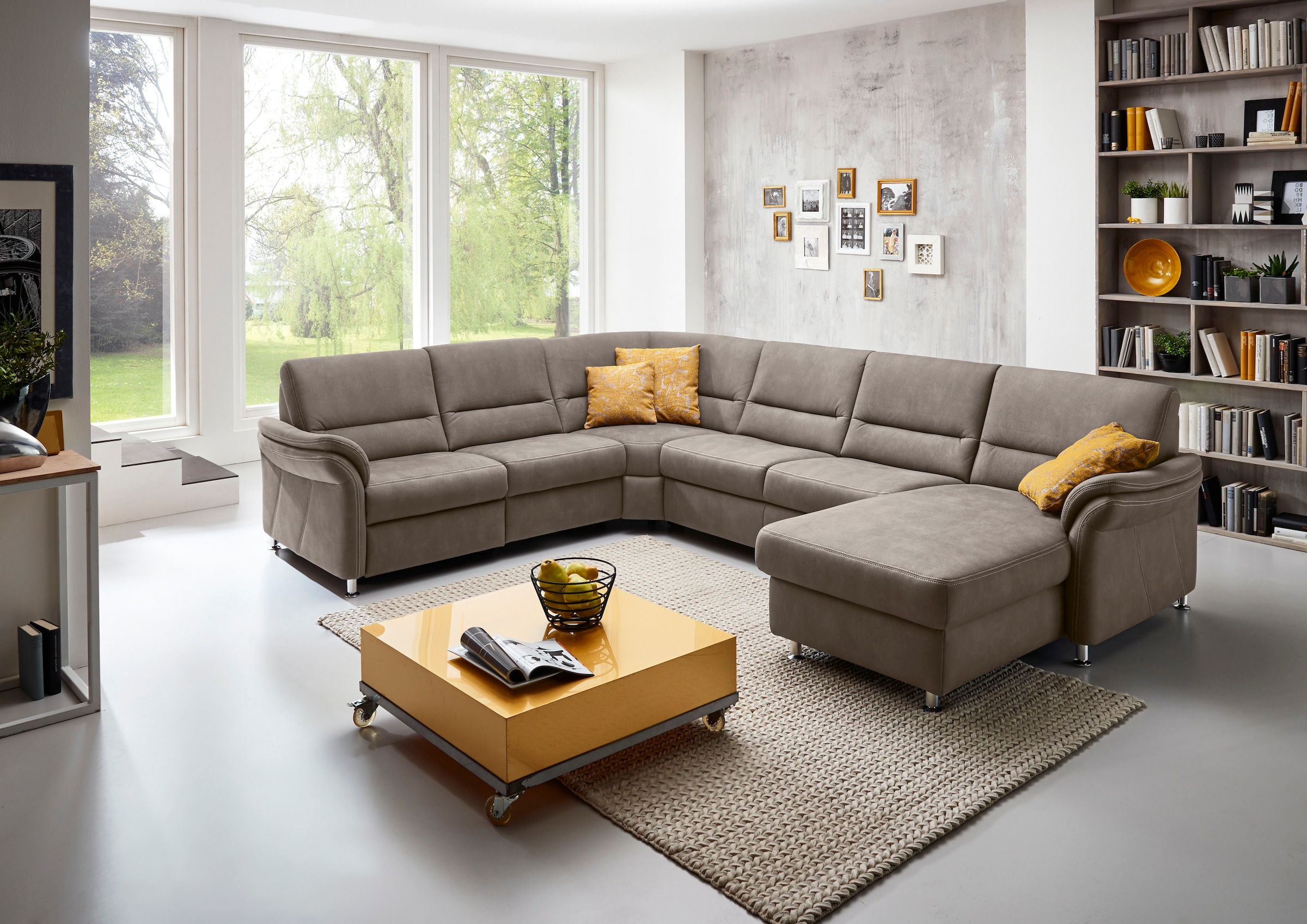 Die PlanBar Wohnlandschaft »ZE-EM16033 U-Form, Breite 330 cm« wahlweise mit Kopfstützen und Bettfunktion