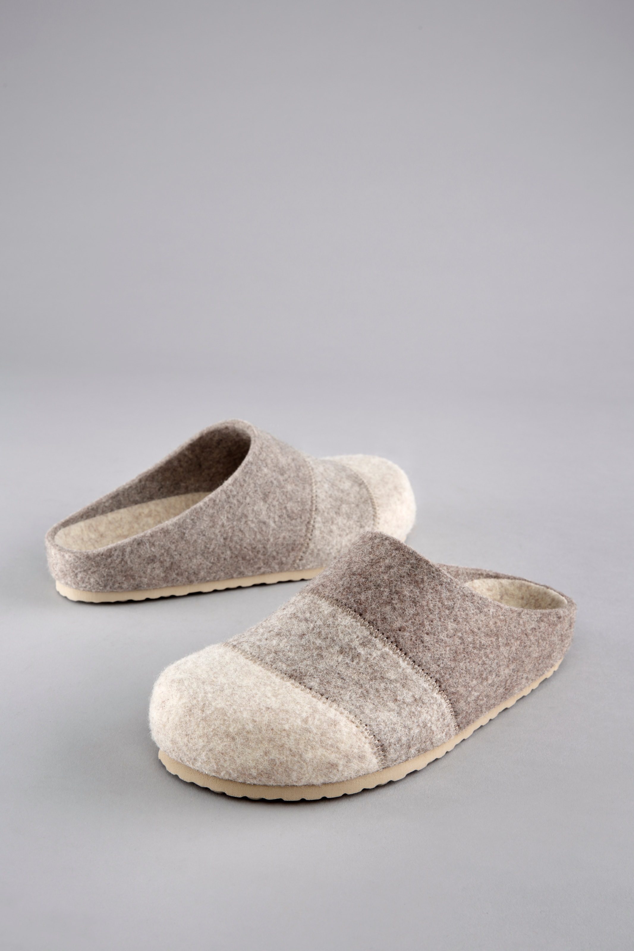 Aniston SHOES Clog »Panal«, Hausschuh, Homeslipper in Patchwork-Optik