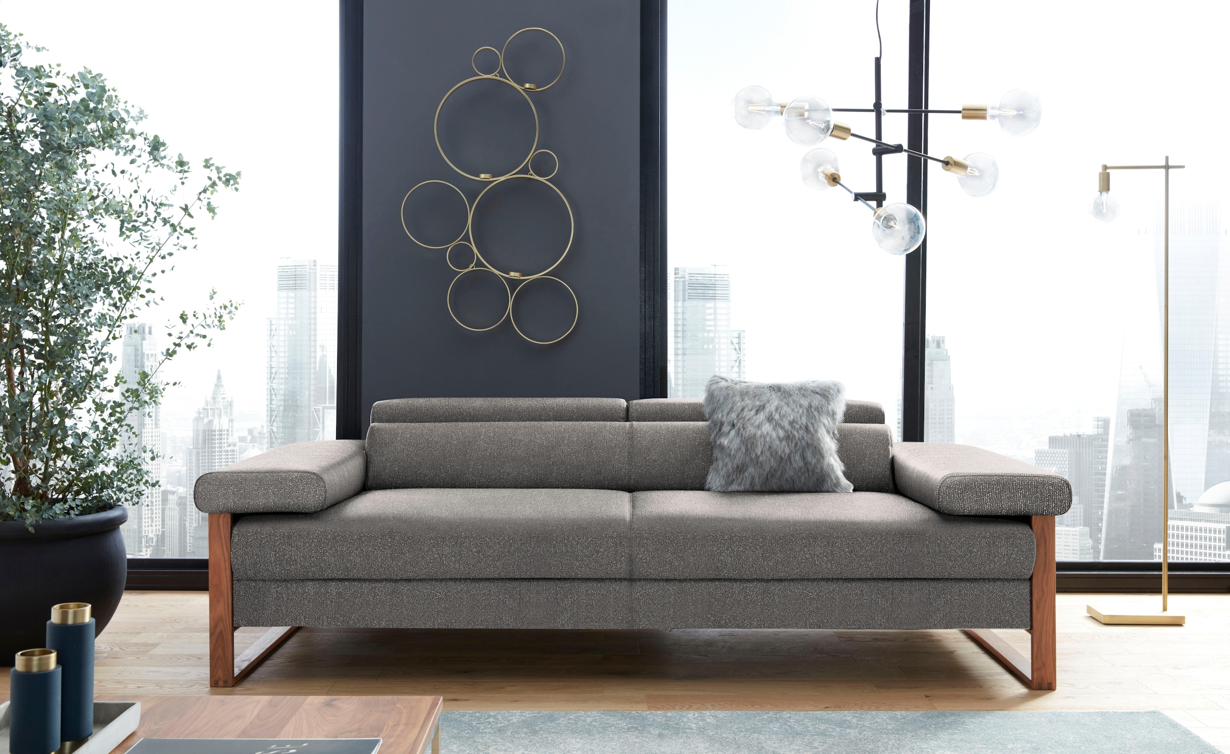 W.SCHILLIG 2,5-Sitzer »finn« German Design Award 2016, Fußgestell Nussbaum natur, Breite 230 cm