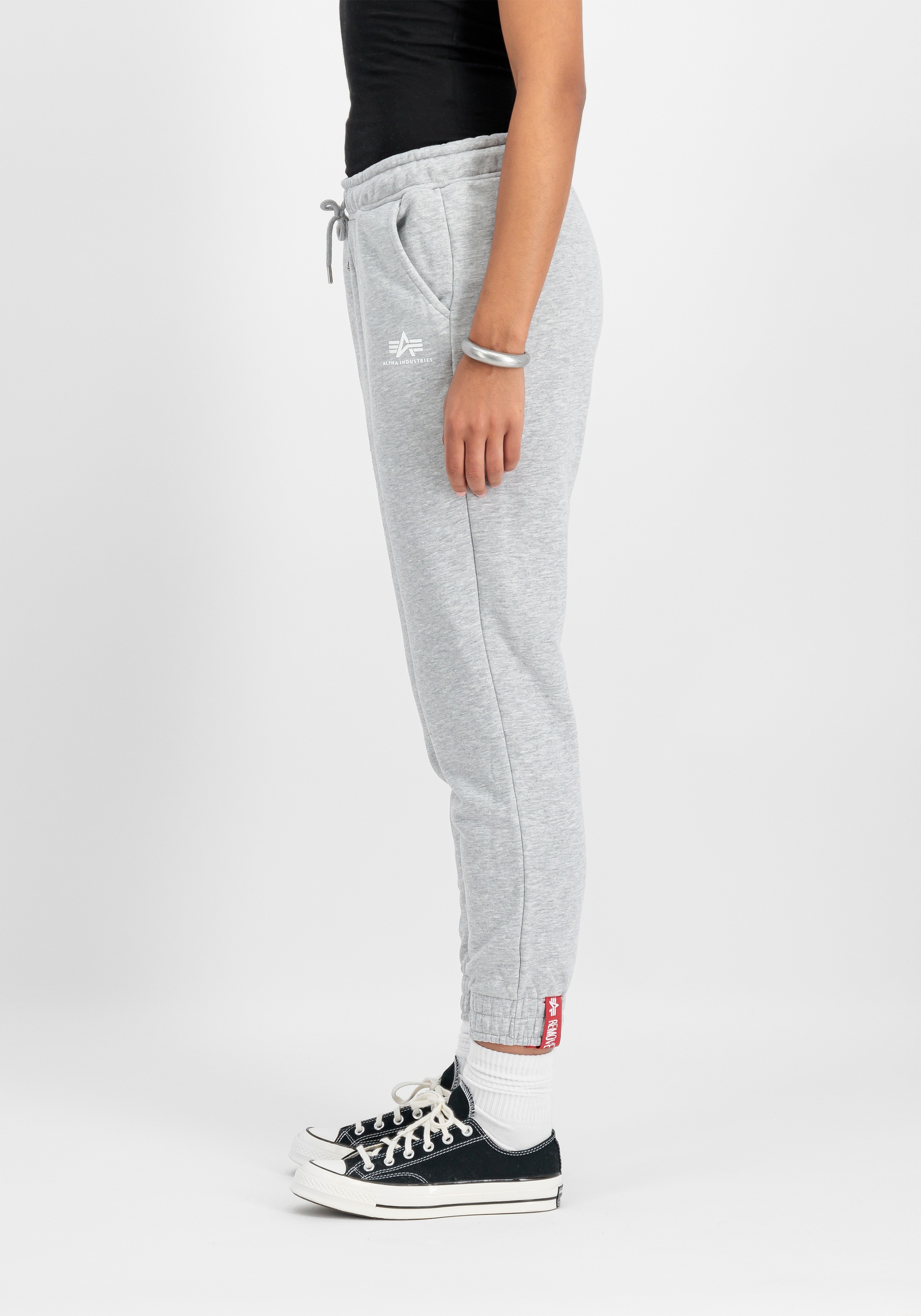 Alpha Industries Jogginghose »Alpha Industries Women - Jogger Basic Jogger Small Logo Wmn«