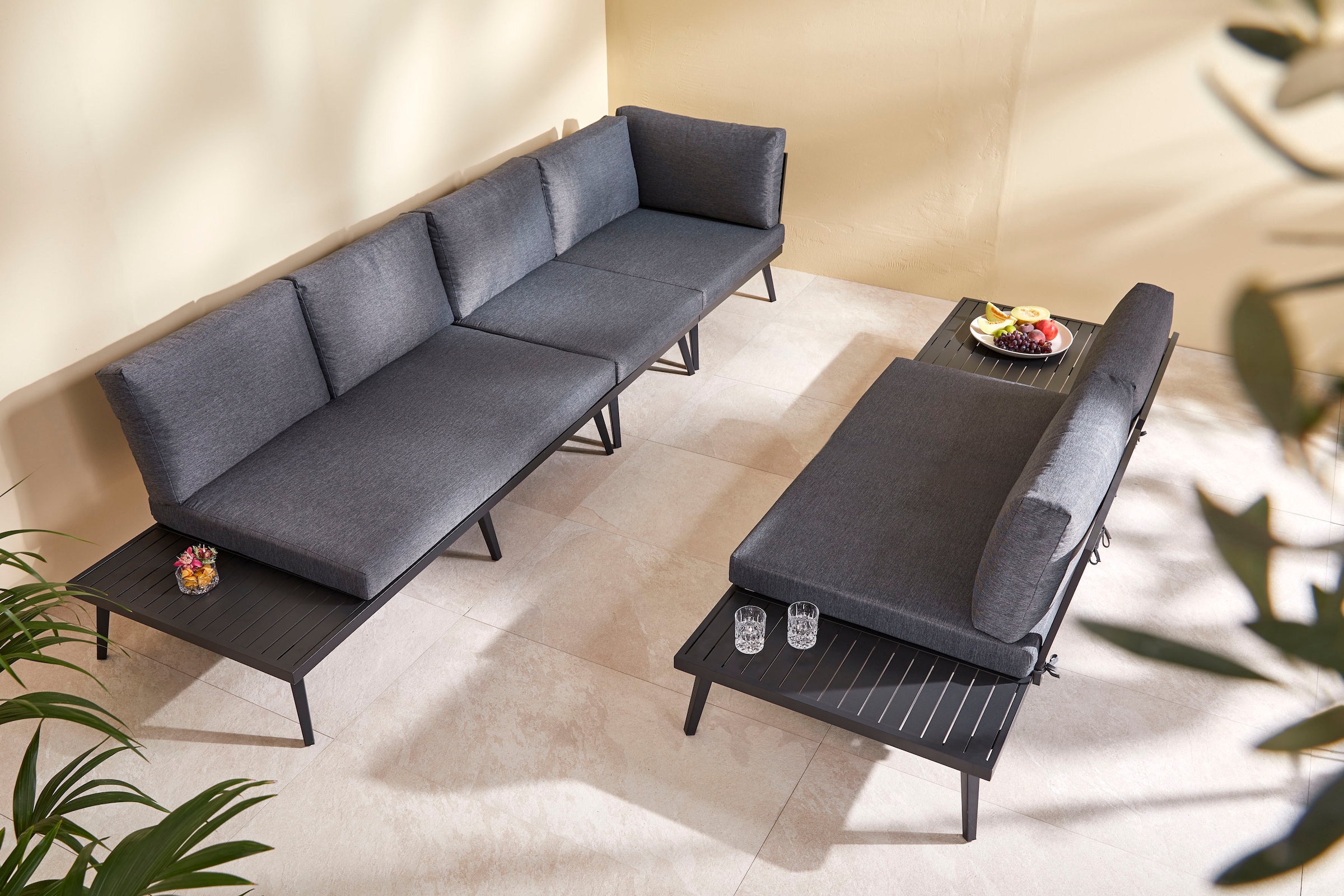 KONIFERA Gartenlounge-Set »Denver«, (Set, 14 tlg., 2x 2er Sofa mit Ablae, 1x Ecke, 1x Sessel, 1x Tisch 85x85x39,5cm), Aluminium, inkl. Auflagen, individuell stellbar, 6 Personen