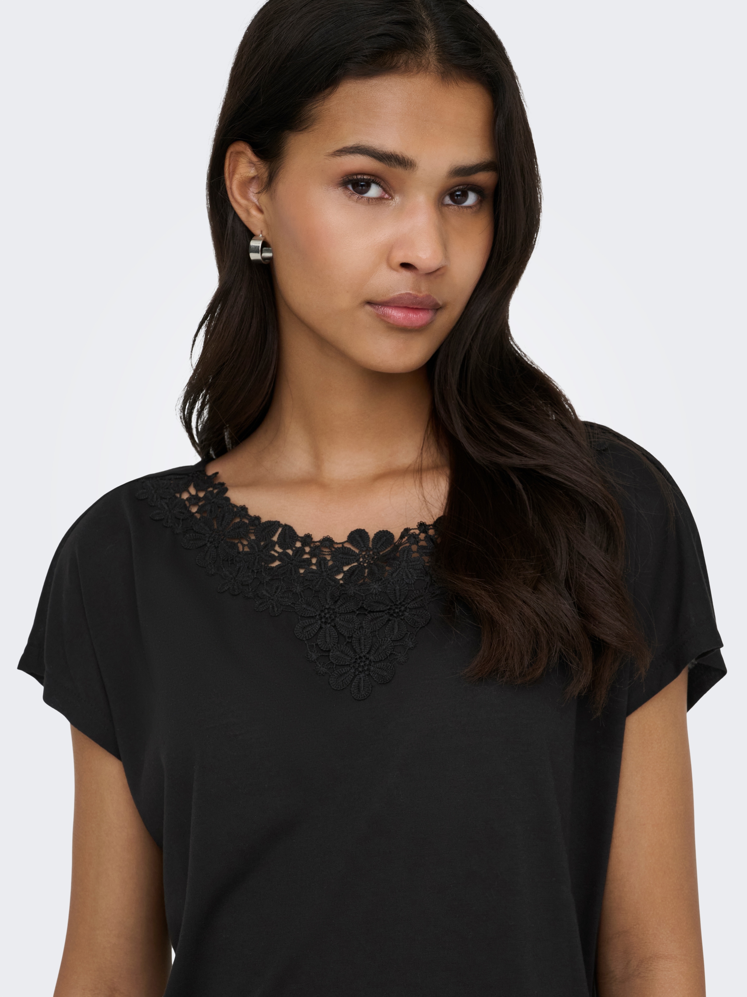 ONLY Spitzenshirt »ONLWINNIE S/S TOP CS JRS« Polyester, regular fit