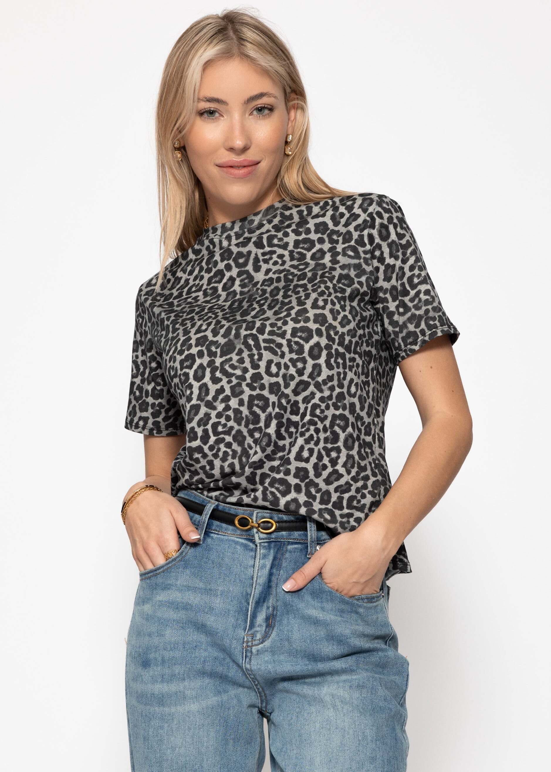 SASSYCLASSY T-Shirt »T-Shirt mit Leo-Print« Trendiges Baumwollshirt mit Rundhalsausschnitt Braun Grau