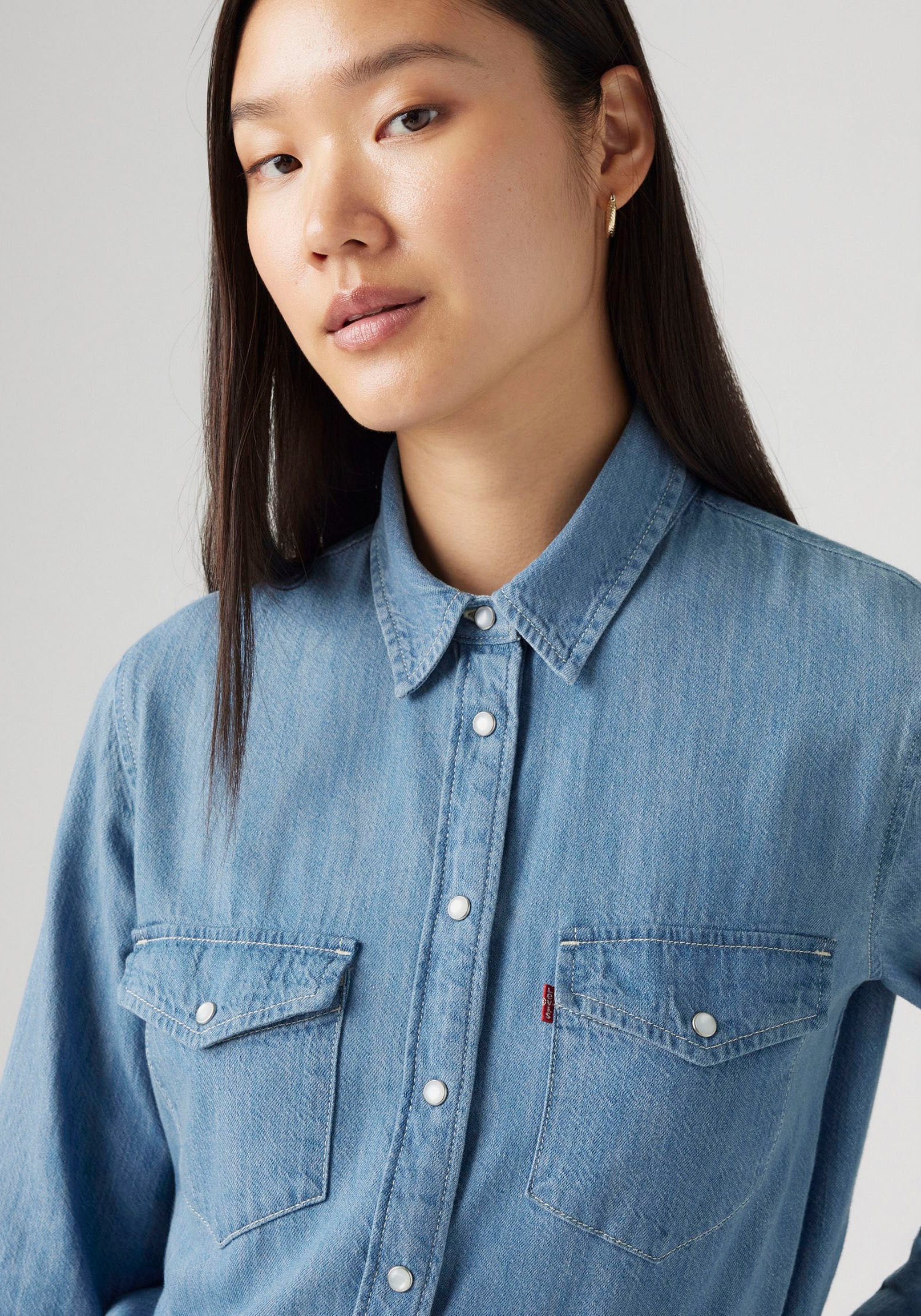 Levi's® Jeansbluse »ESSENTIAL WESTERN«, mit Brusttaschen mit Druckknöpfen