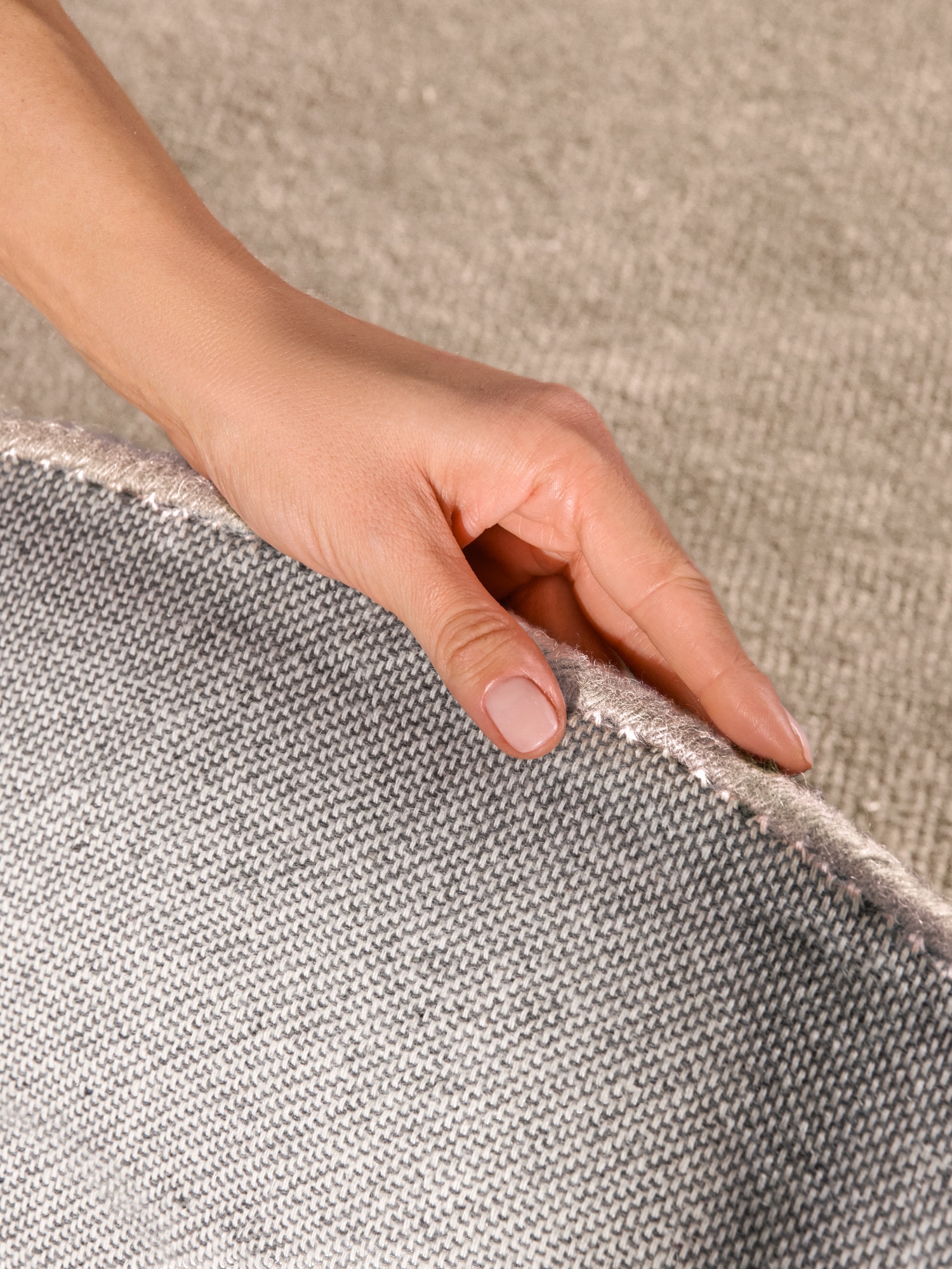 Villeroy & Boch Teppich »Wollteppich Kivi« rund 17 mm Höhe Handgewebt, Wolle, Bordüre, Einfarbig, Läufer, Wohnzimmer, Organisch